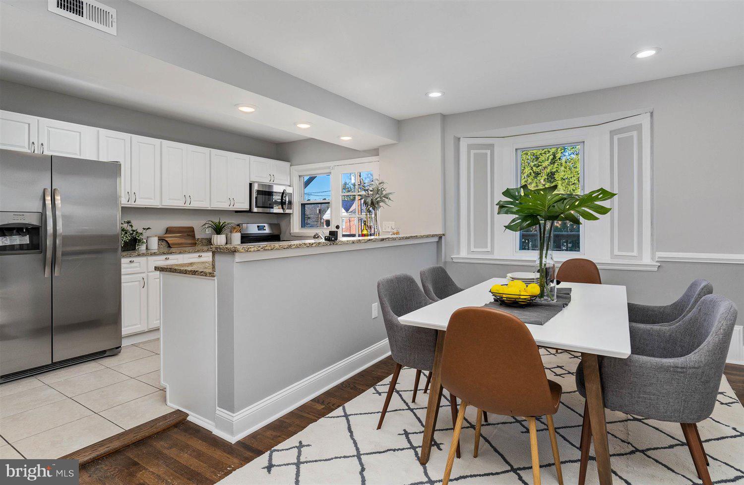 STONEWOOD-PENTWOOD-WINSTON - Residential