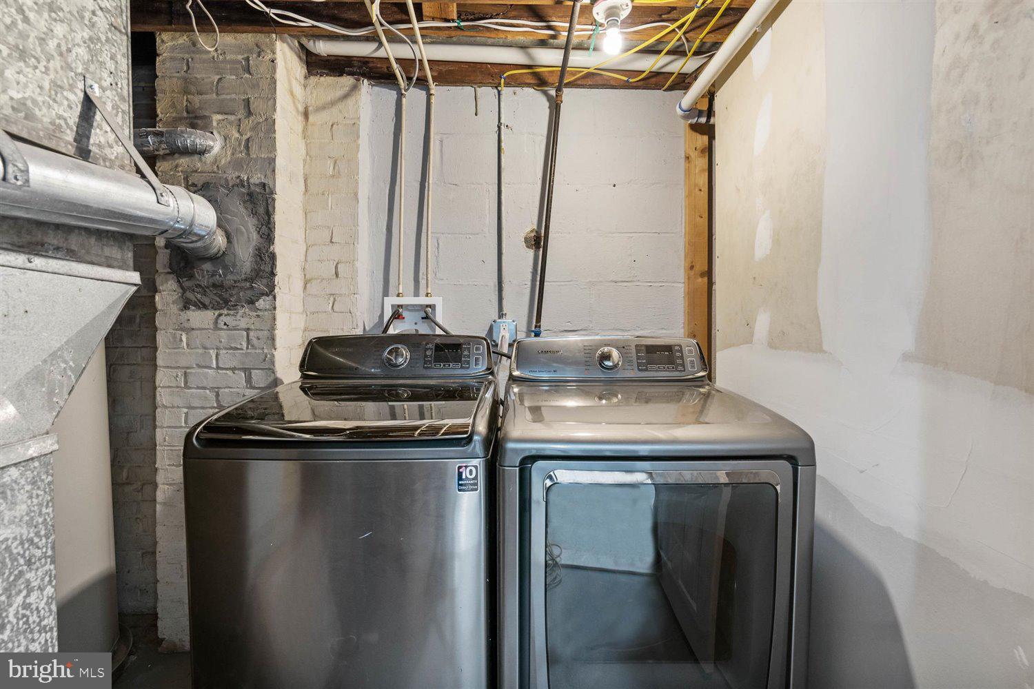 STONEWOOD-PENTWOOD-WINSTON - Residential