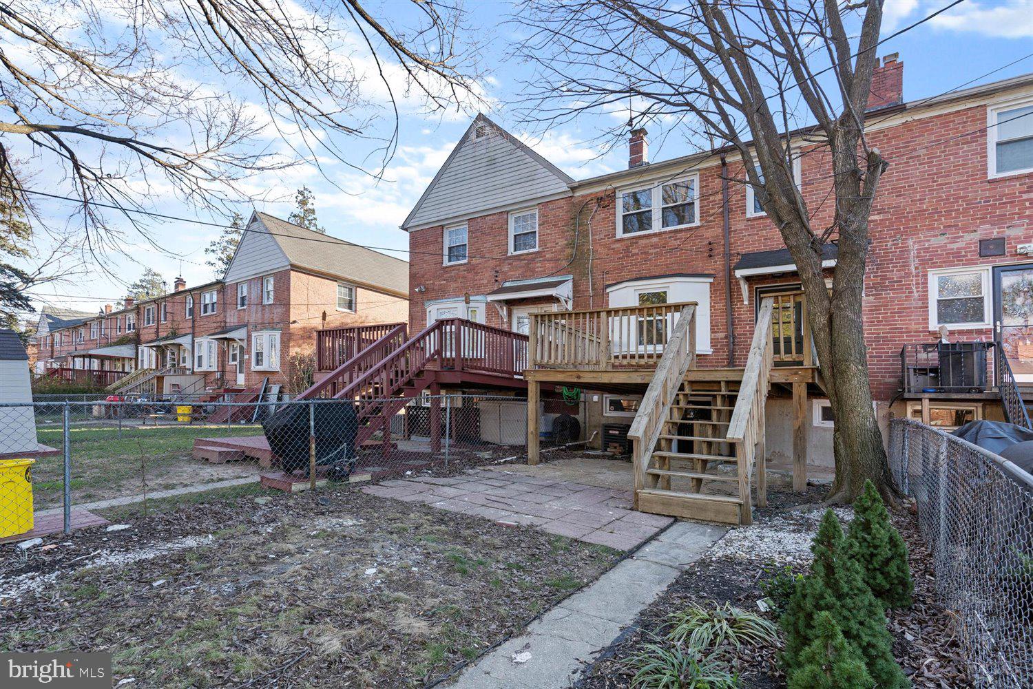 STONEWOOD-PENTWOOD-WINSTON - Residential