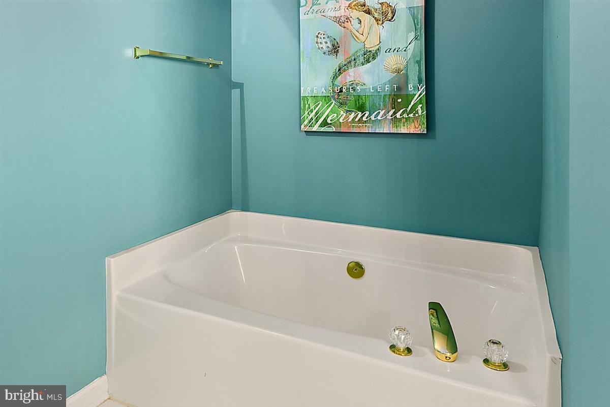 HERON HARBOUR - Residential