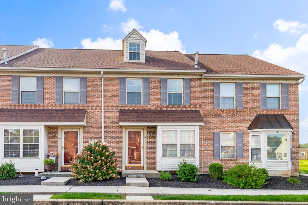 Photo of 17 Acorn Boulevard, LANCASTER, PA 17602 (MLS # PALA2055852)