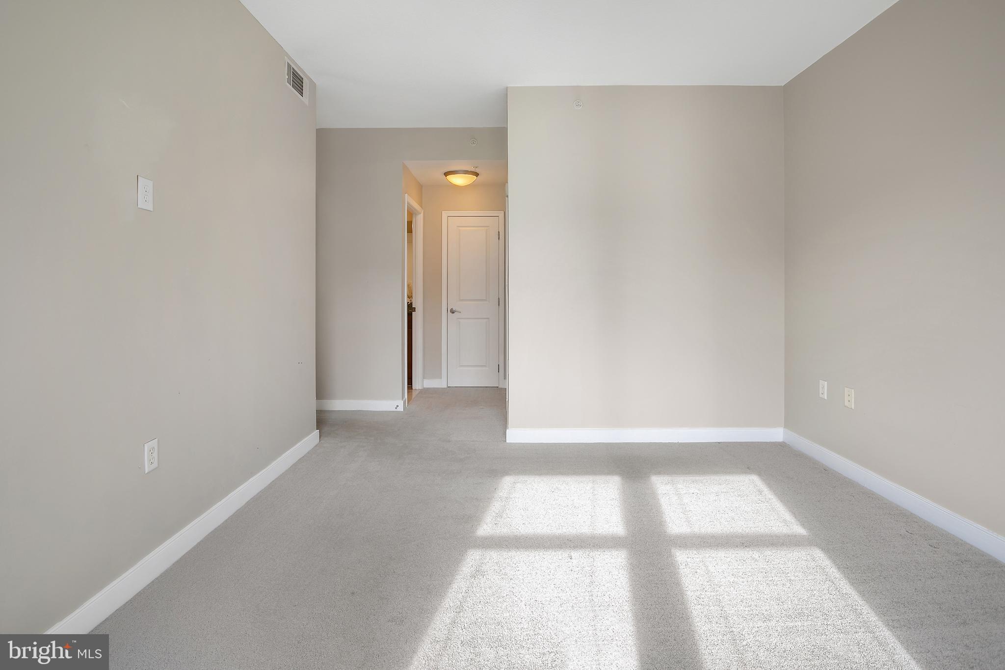 NATIONAL HARBOR - Residential Lease