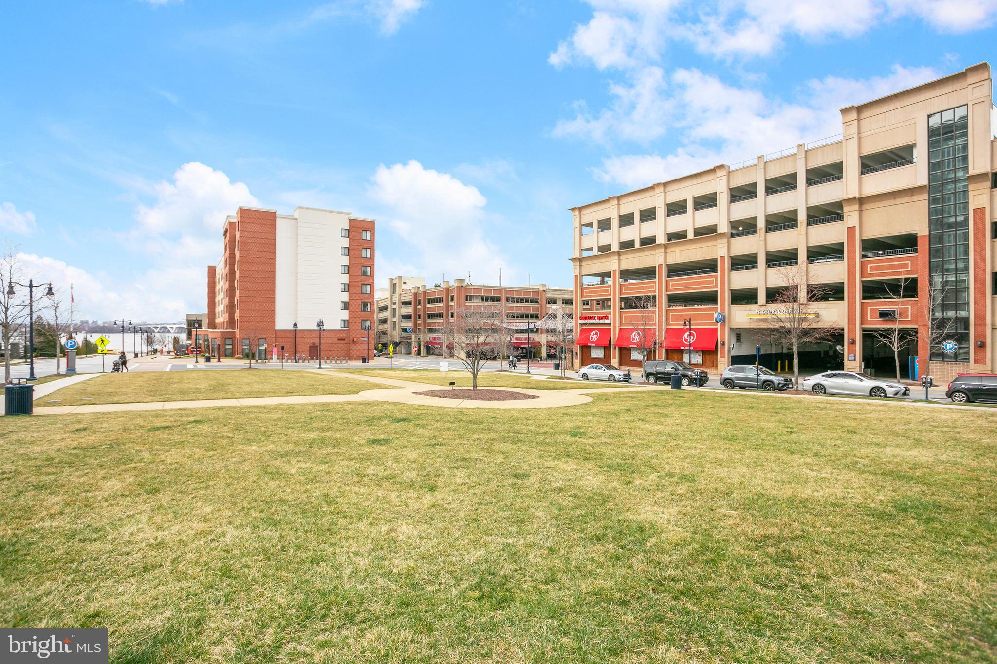 NATIONAL HARBOR - Residential Lease