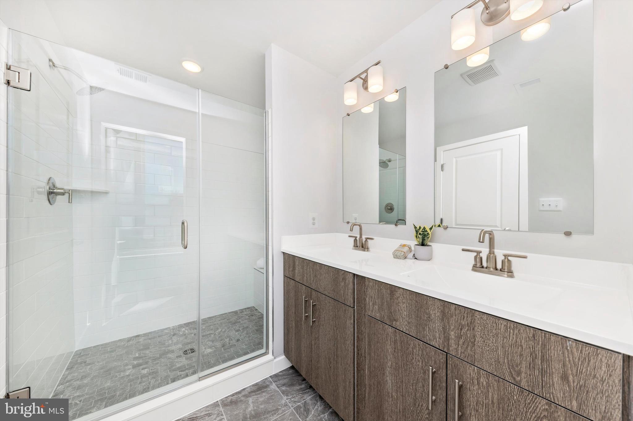 GAMBRILL GLENN - Residential