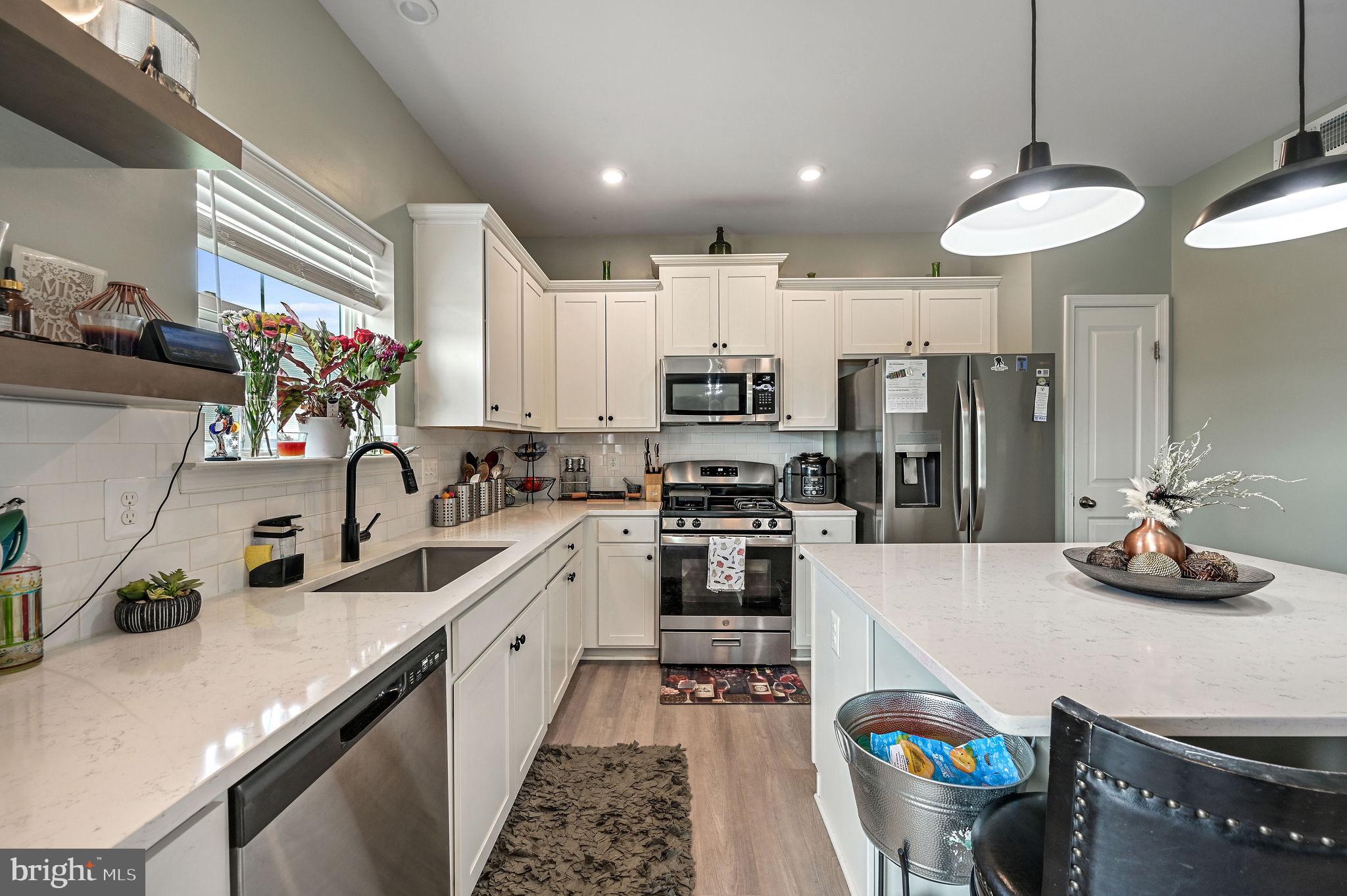 328 STEAMBOAT AVENUE