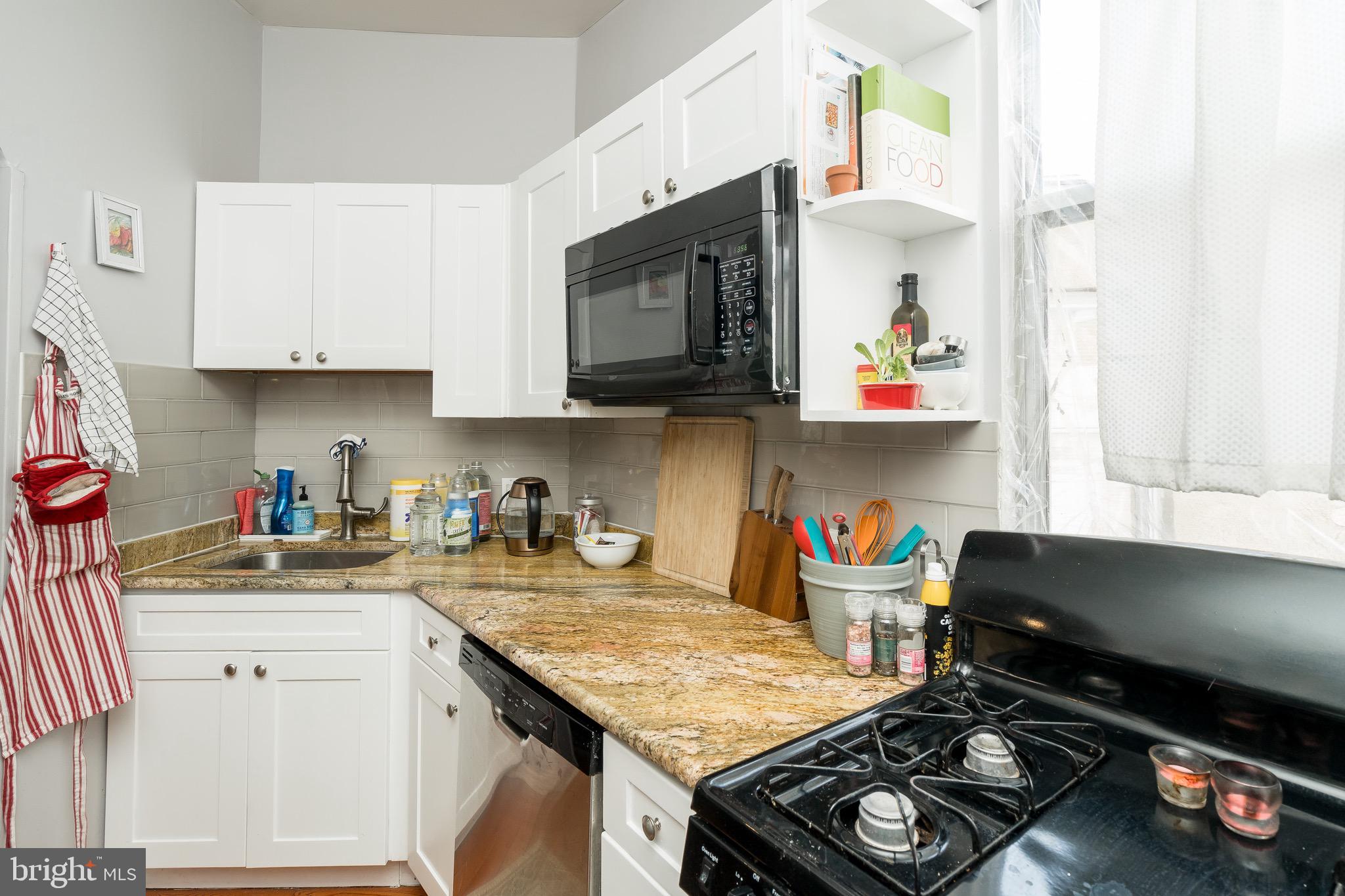 PASSYUNK SQUARE - Residential Income