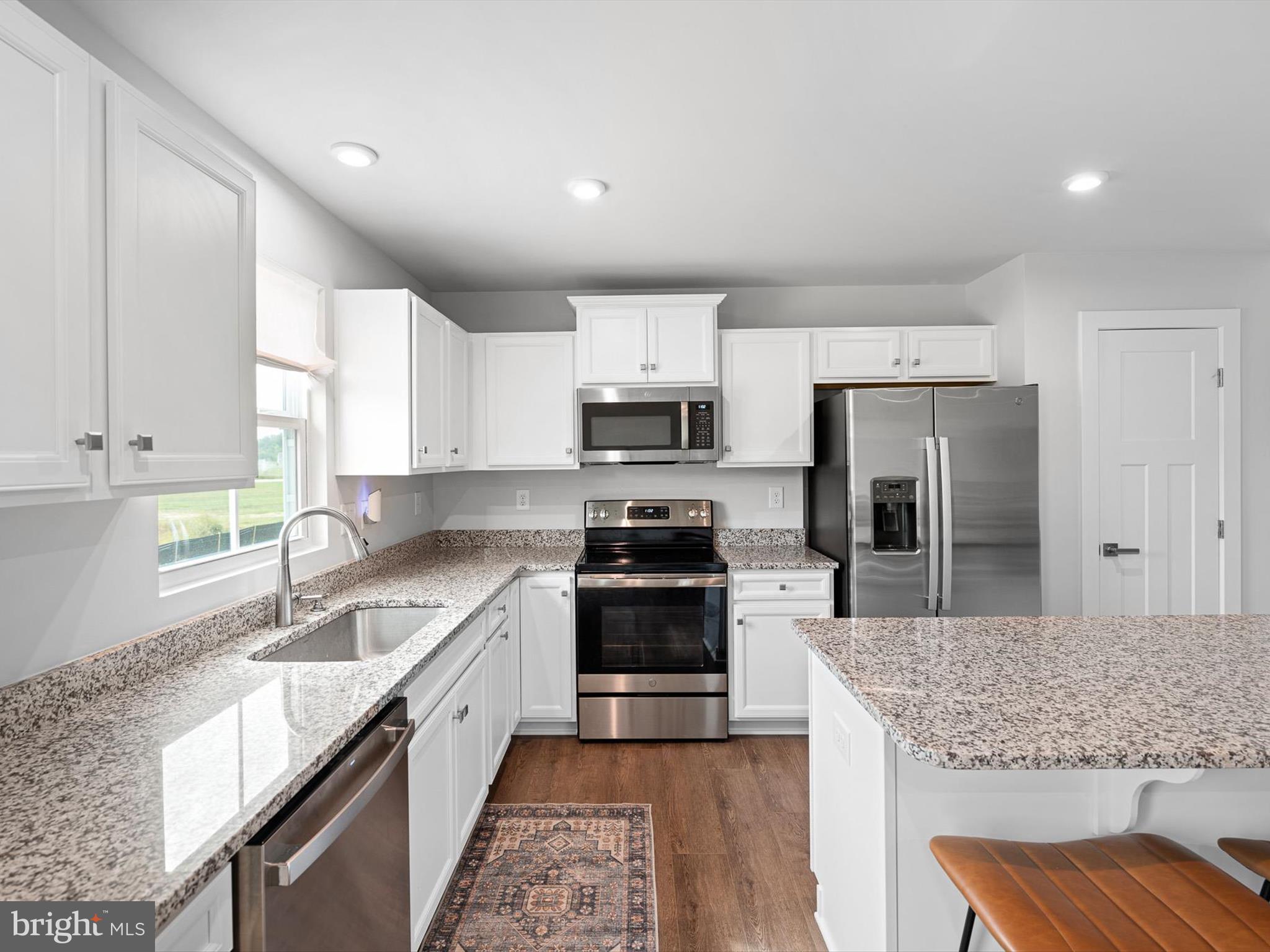 VERONA WOODS - Residential