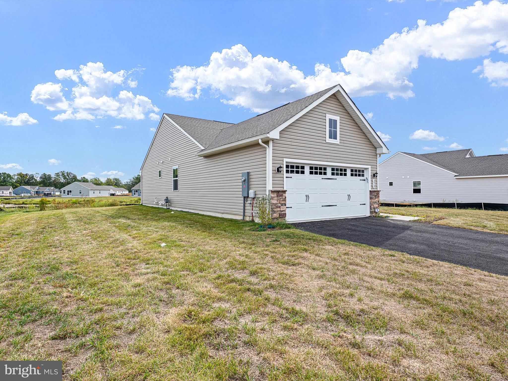 VERONA WOODS - Residential