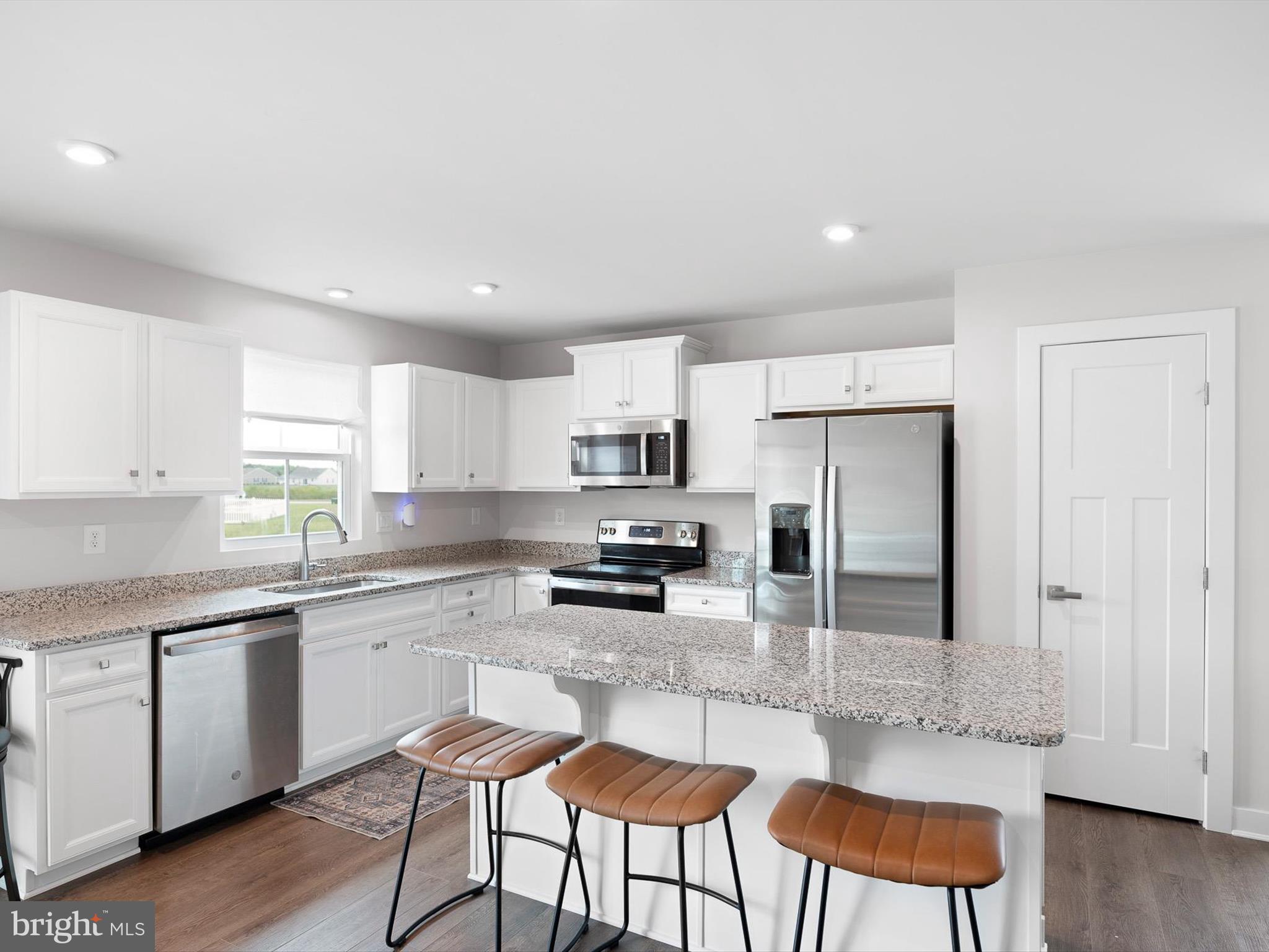 VERONA WOODS - Residential