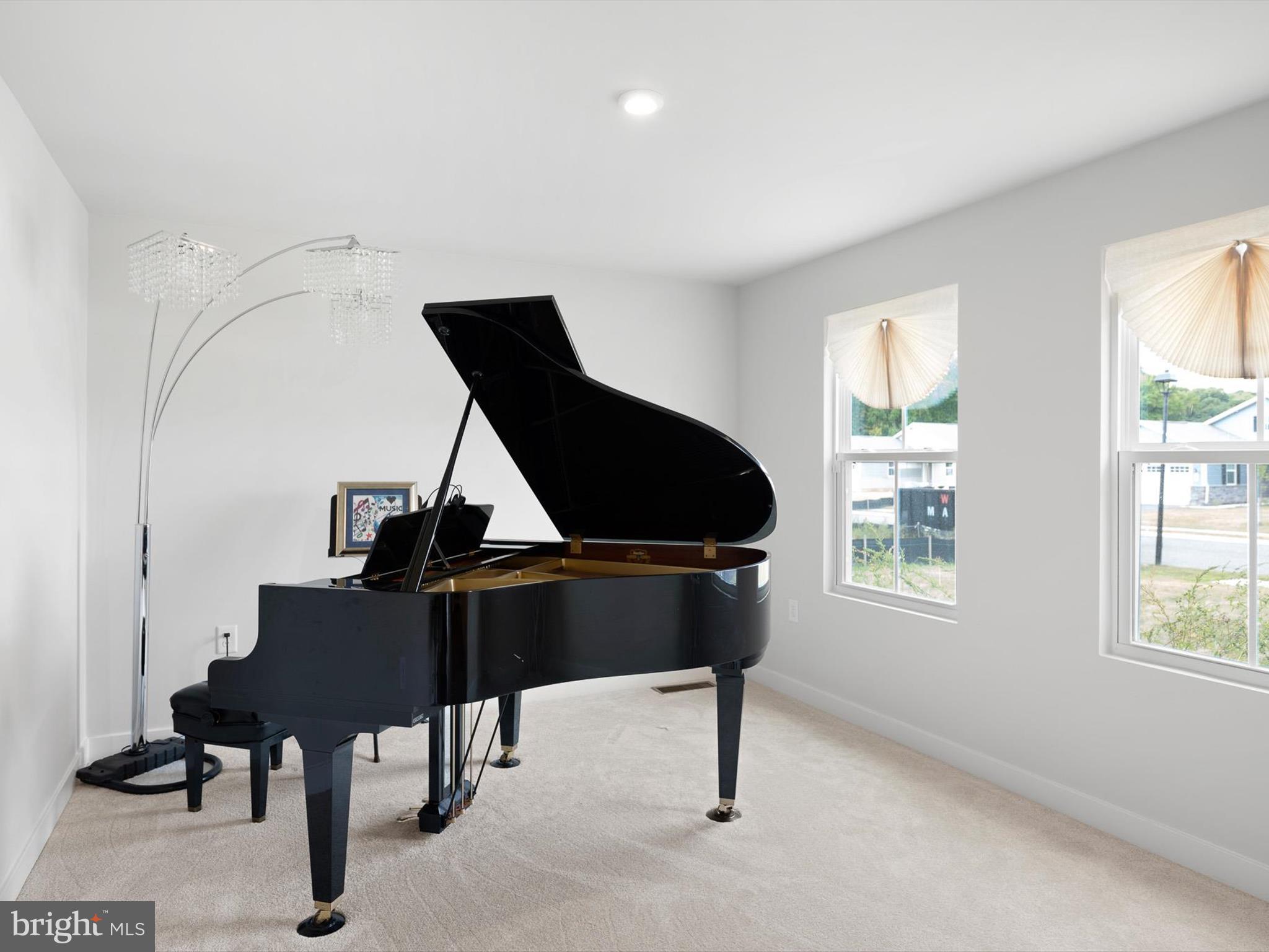 VERONA WOODS - Residential