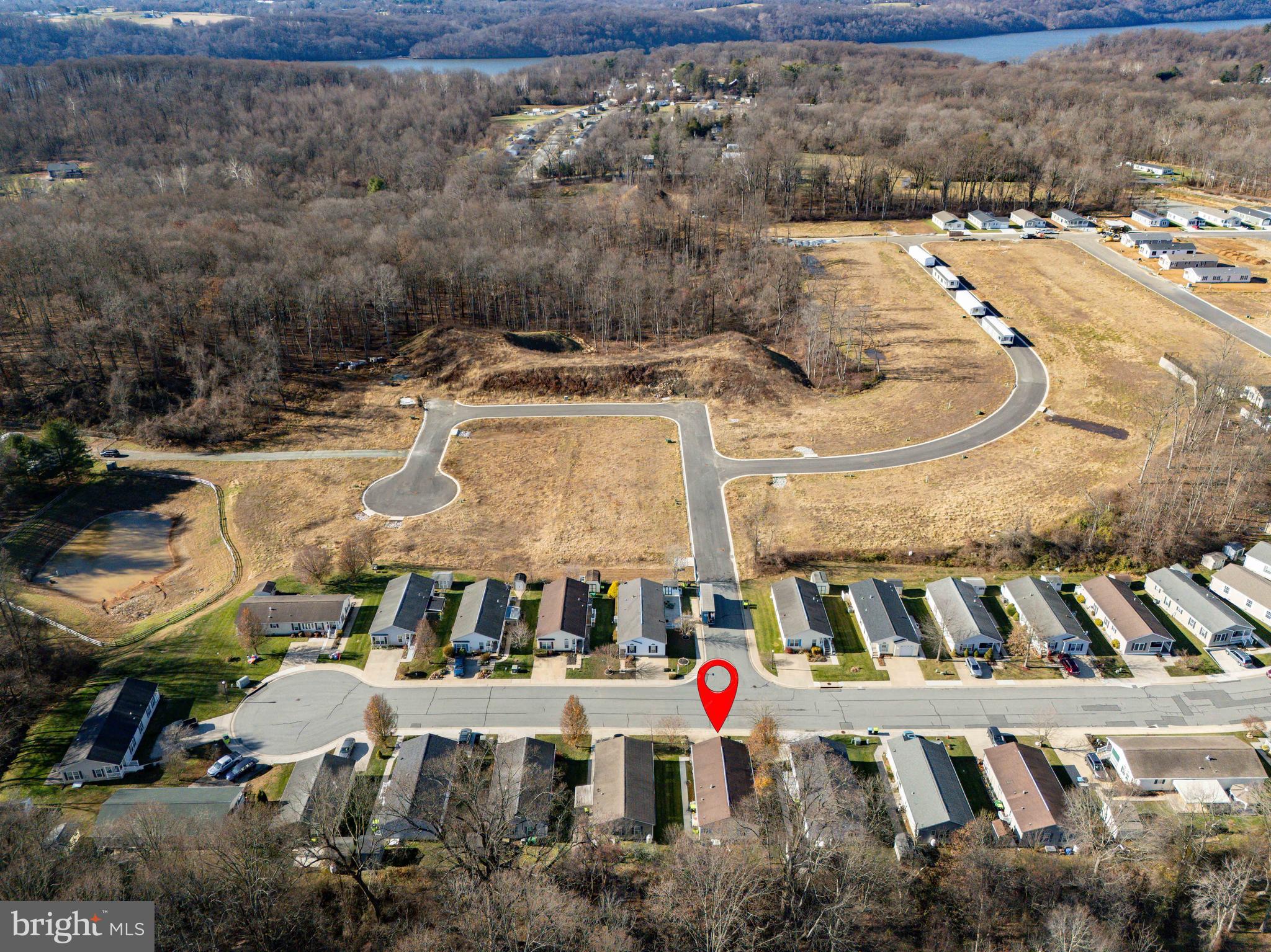 CINNAMON WOODS - Residential