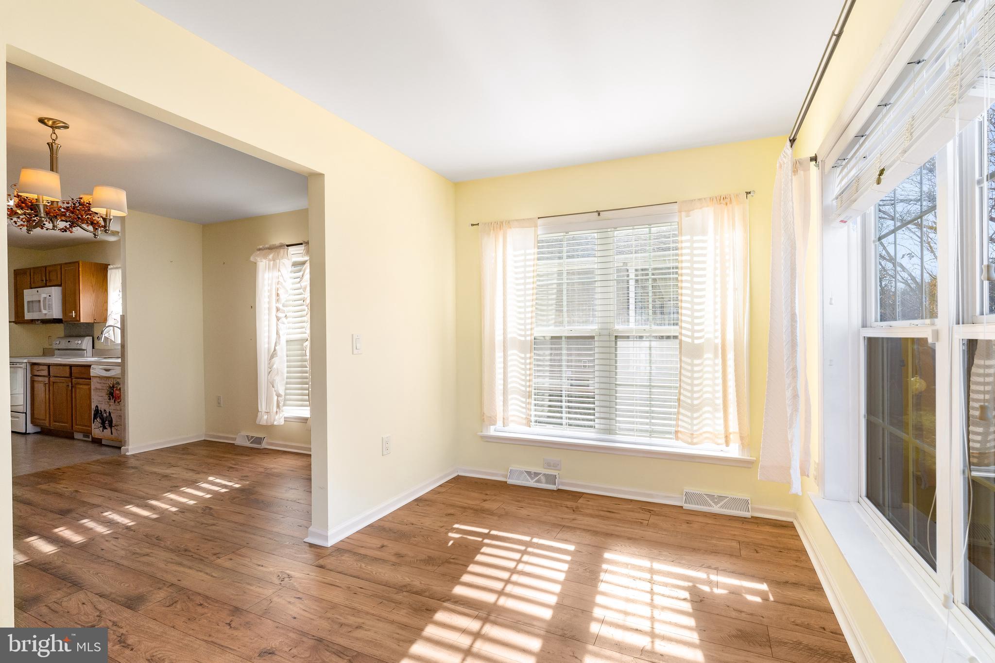 CINNAMON WOODS - Residential