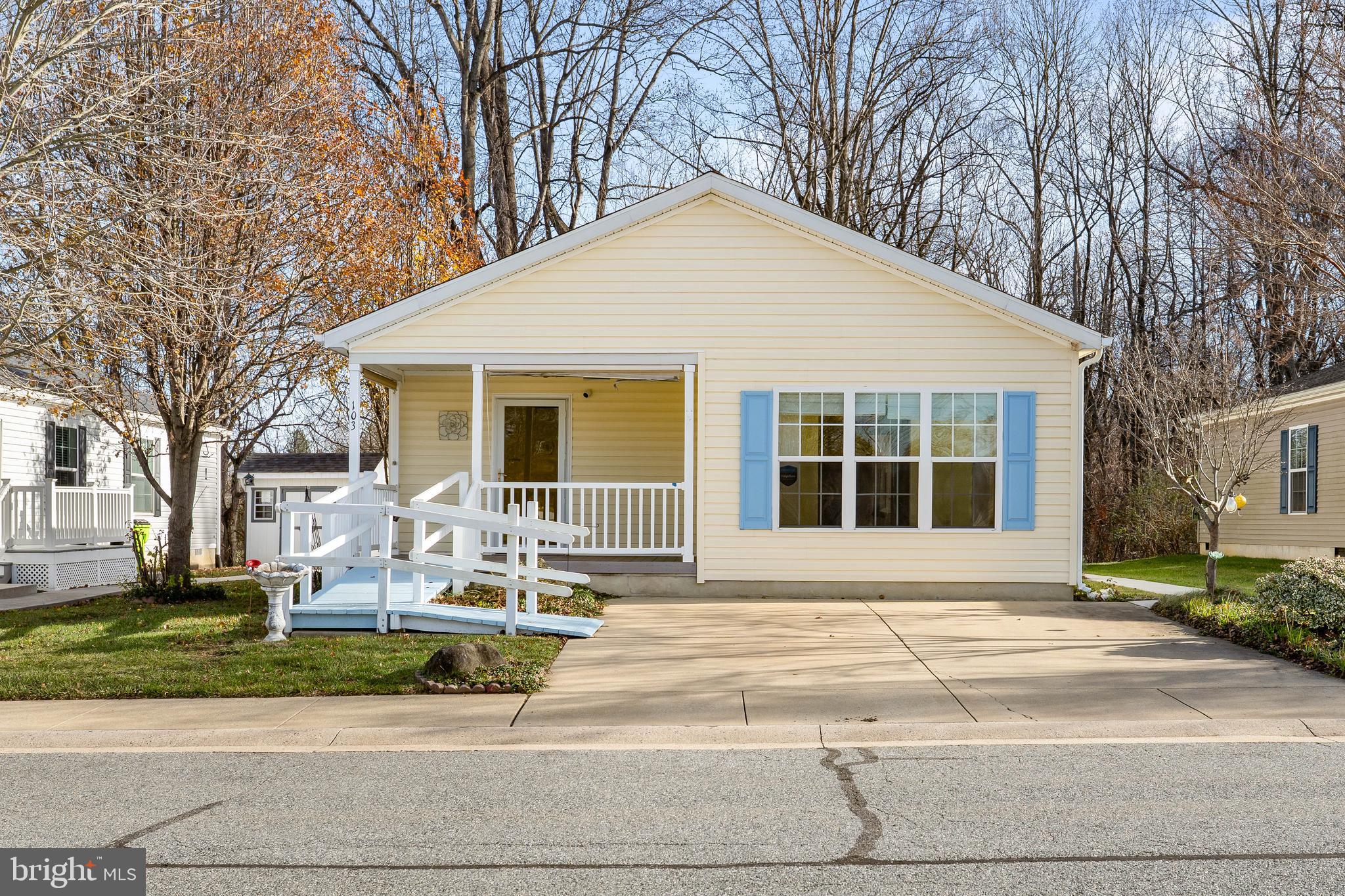 CINNAMON WOODS - Residential