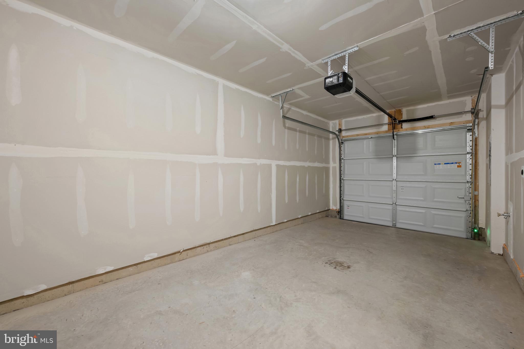 MAGNOLIA LANDING - Residential