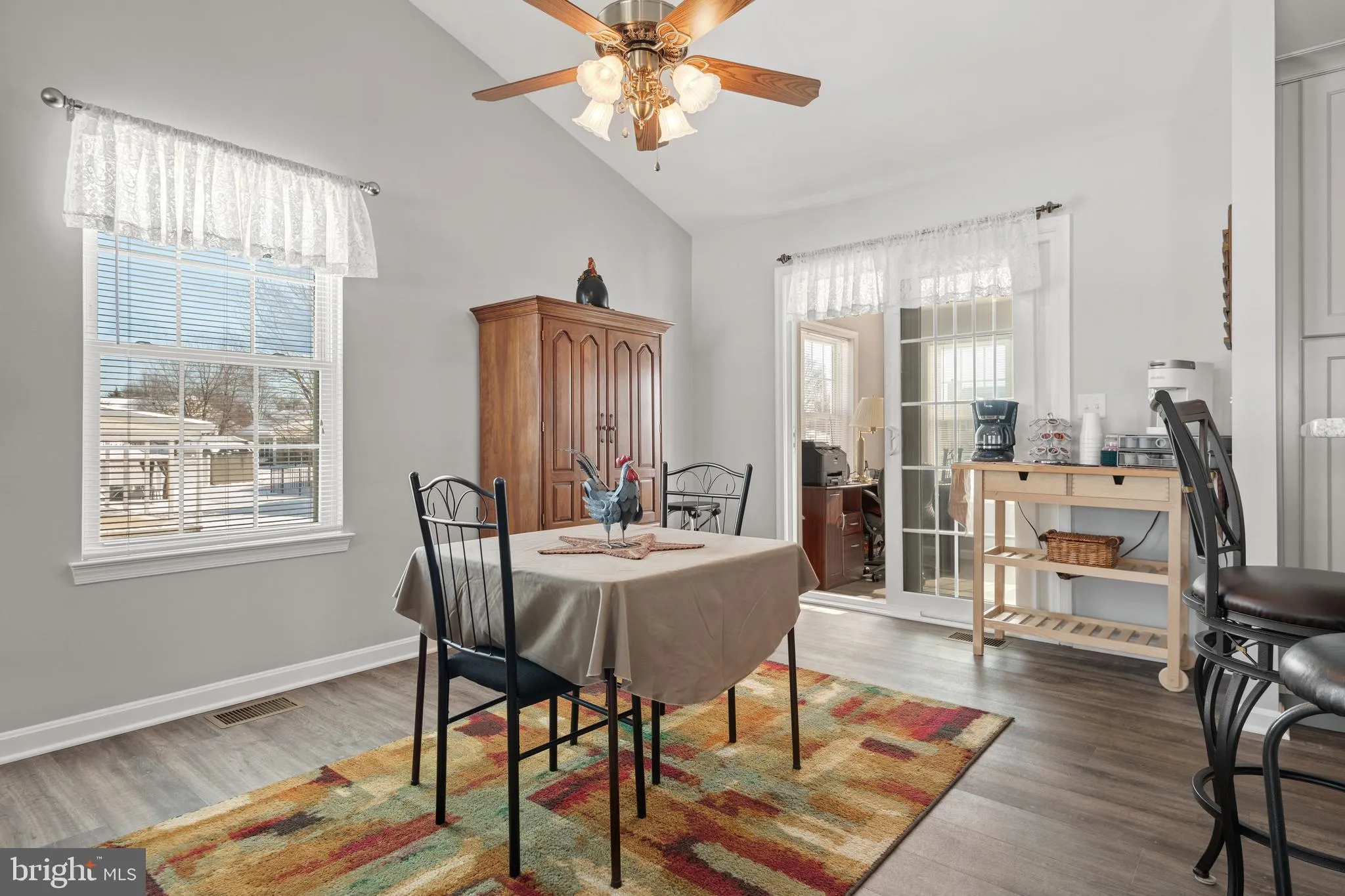 Palmyra, Pennsylvania 17078, United States, 3 Bedrooms Bedrooms, ,3 BathroomsBathrooms,Residential,Pending,14714