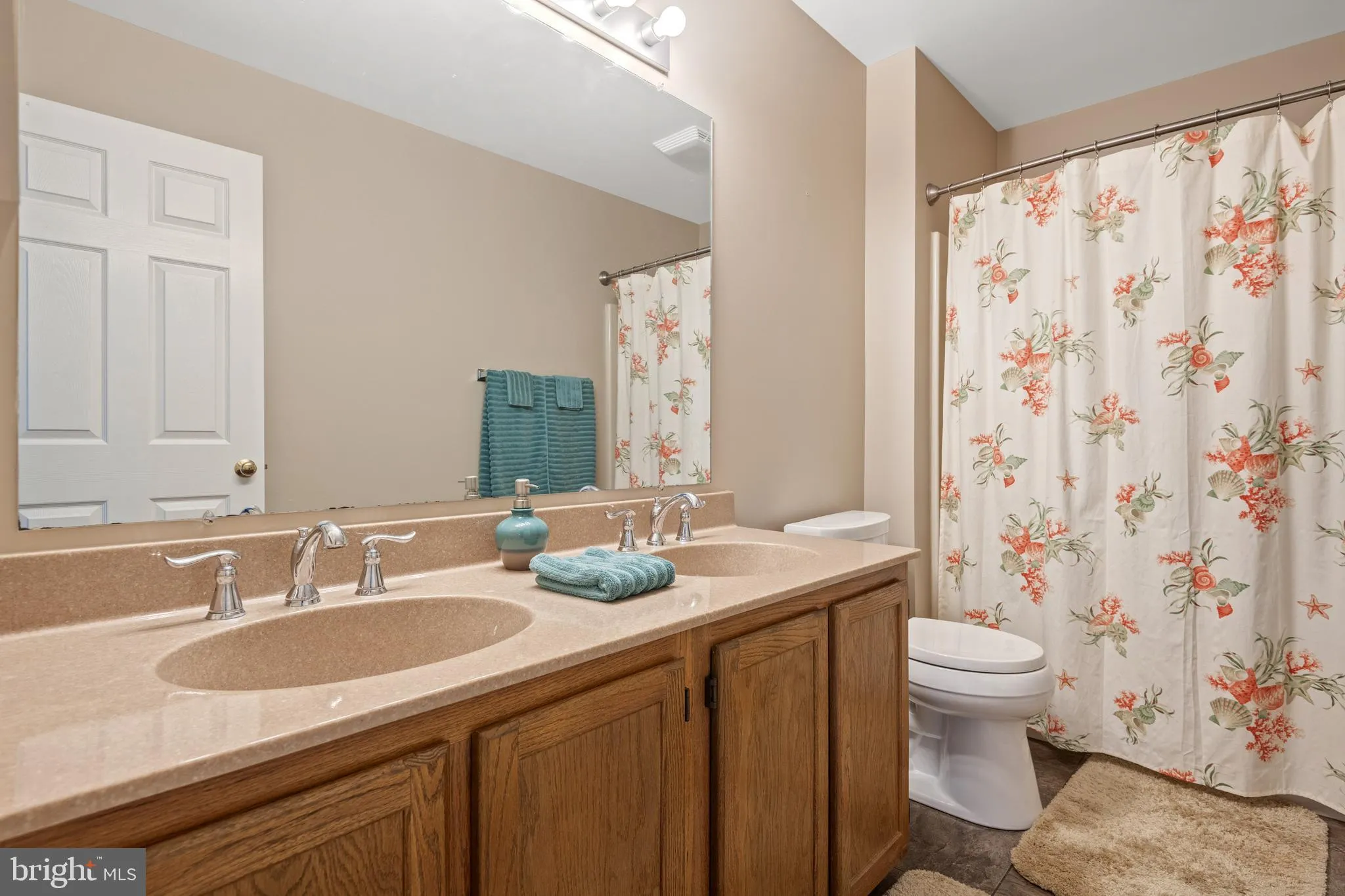 Palmyra, Pennsylvania 17078, United States, 3 Bedrooms Bedrooms, ,3 BathroomsBathrooms,Residential,Pending,14714