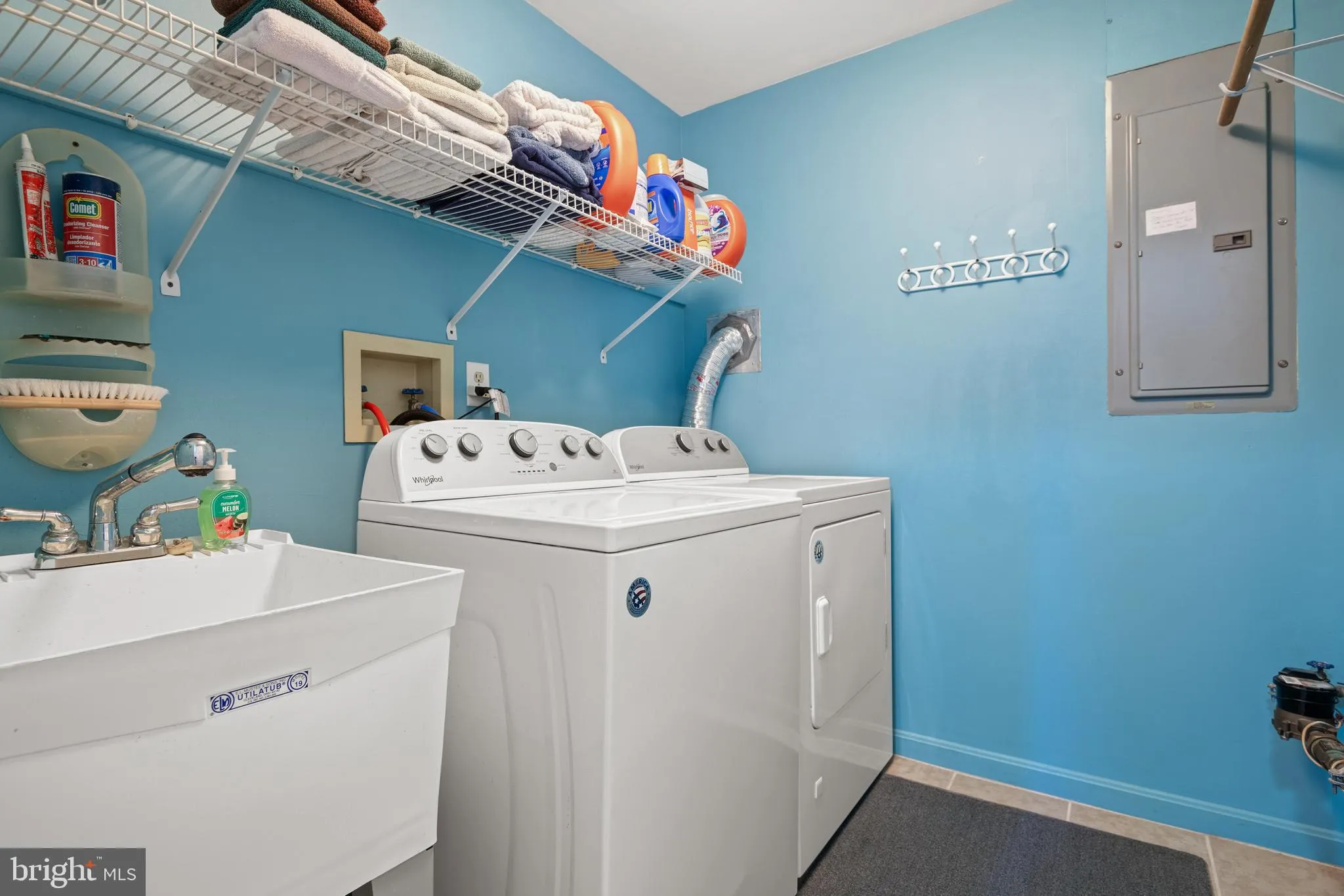 Palmyra, Pennsylvania 17078, United States, 3 Bedrooms Bedrooms, ,3 BathroomsBathrooms,Residential,Pending,14714