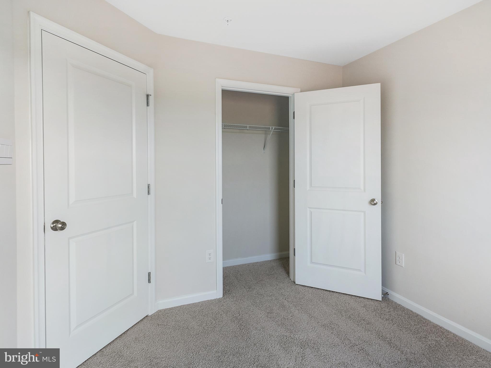 RENN QUARTER - Residential Lease