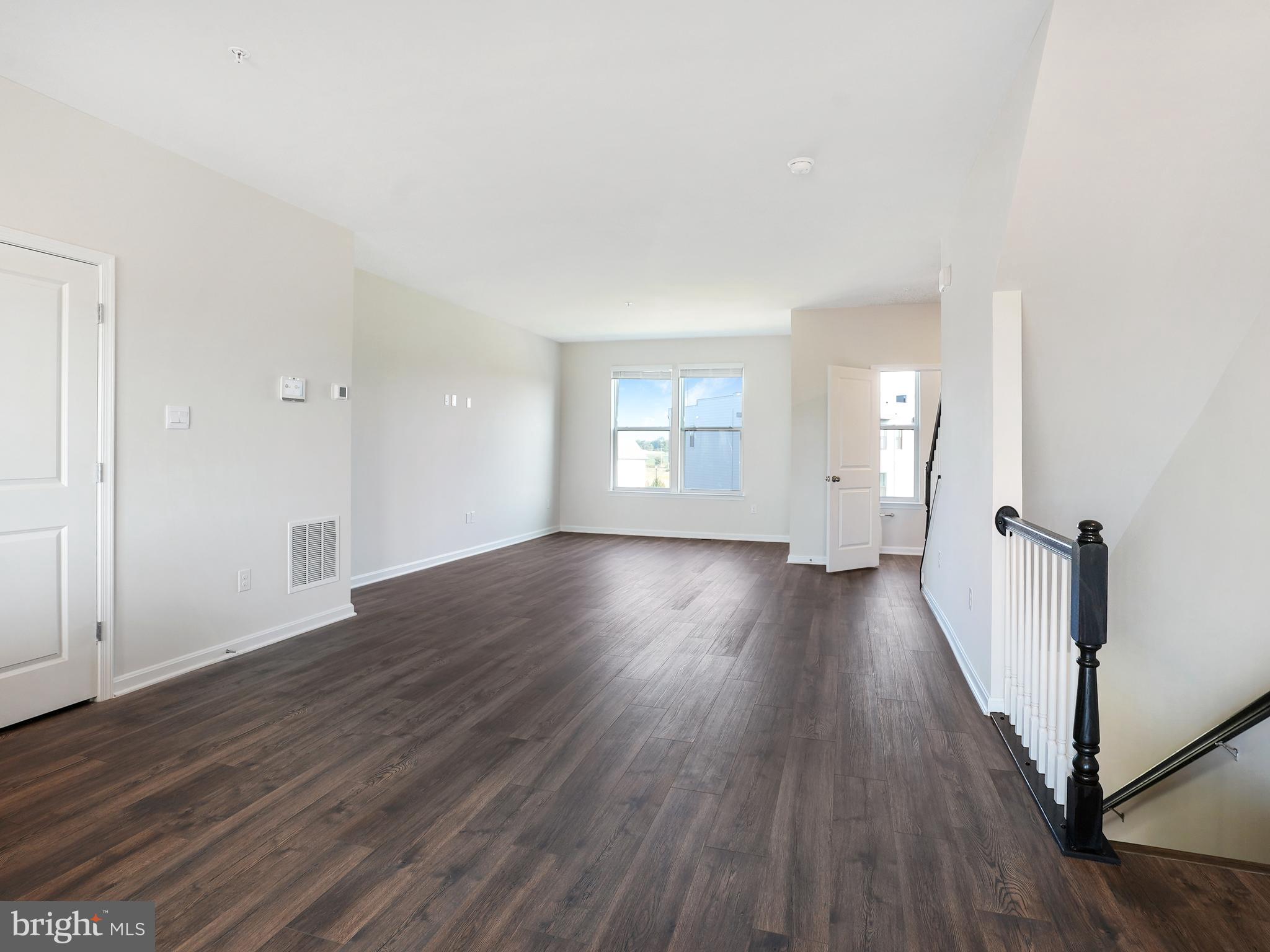 RENN QUARTER - Residential Lease