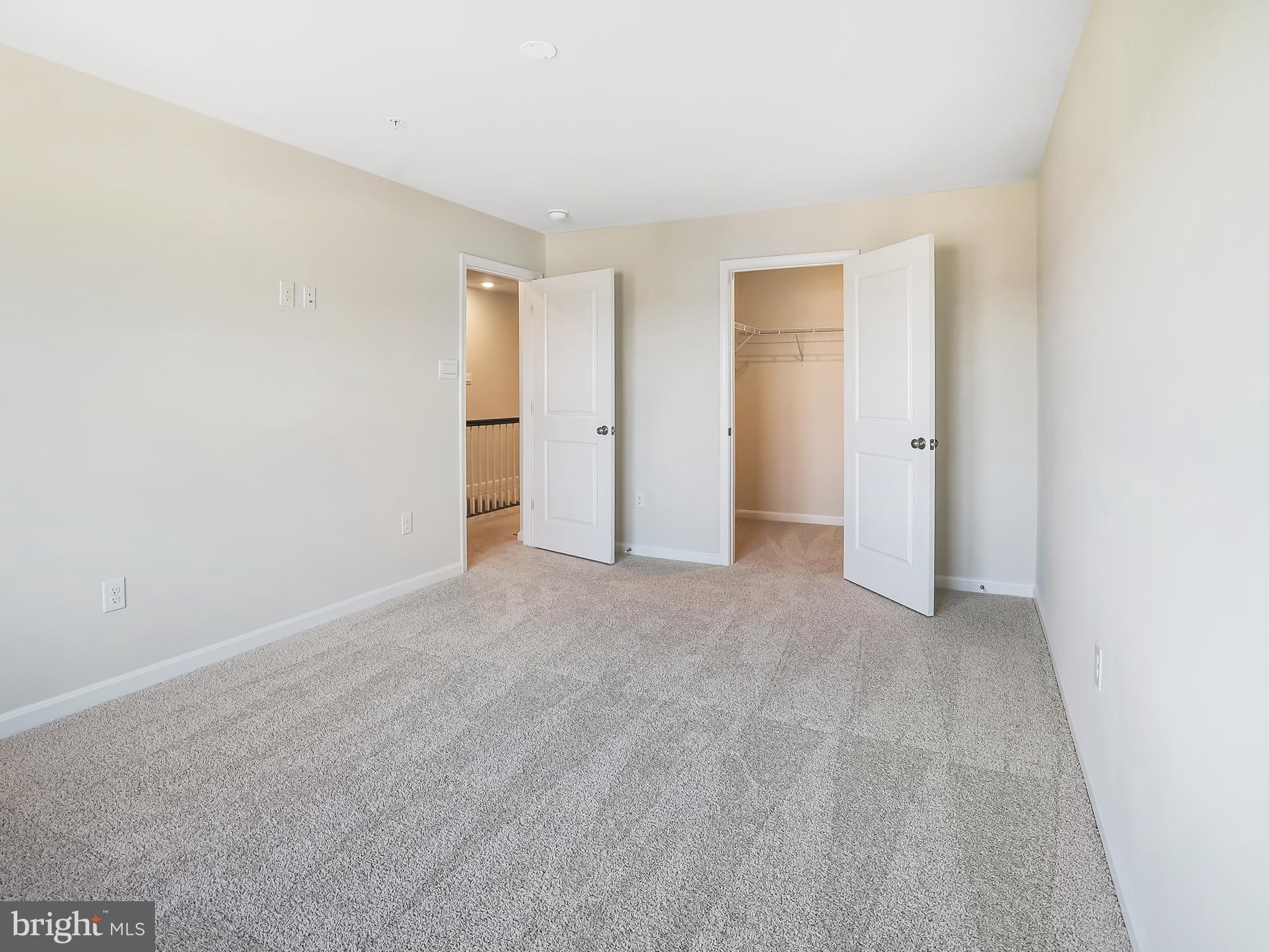 RENN QUARTER - Residential Lease