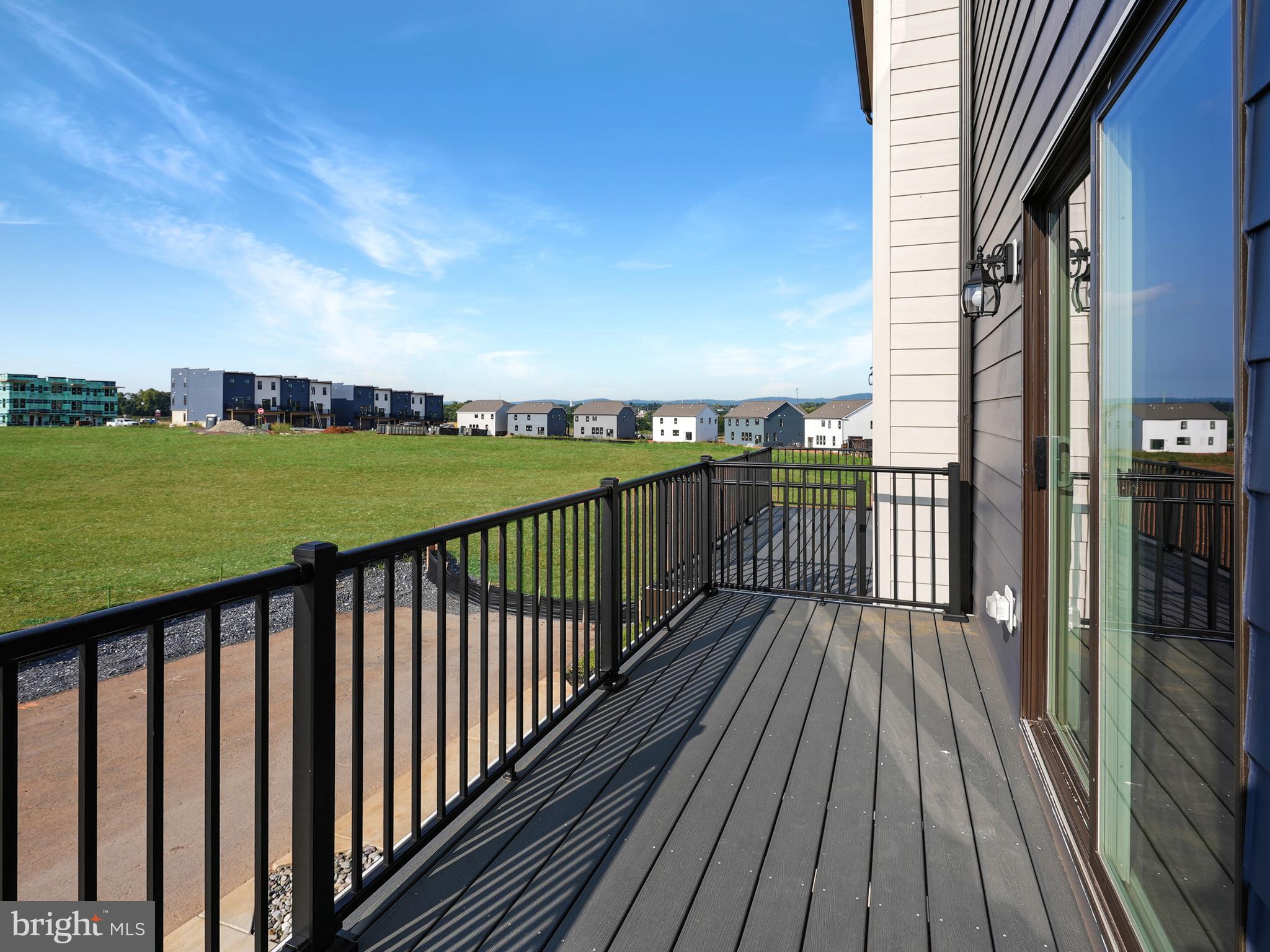 RENN QUARTER - Residential Lease