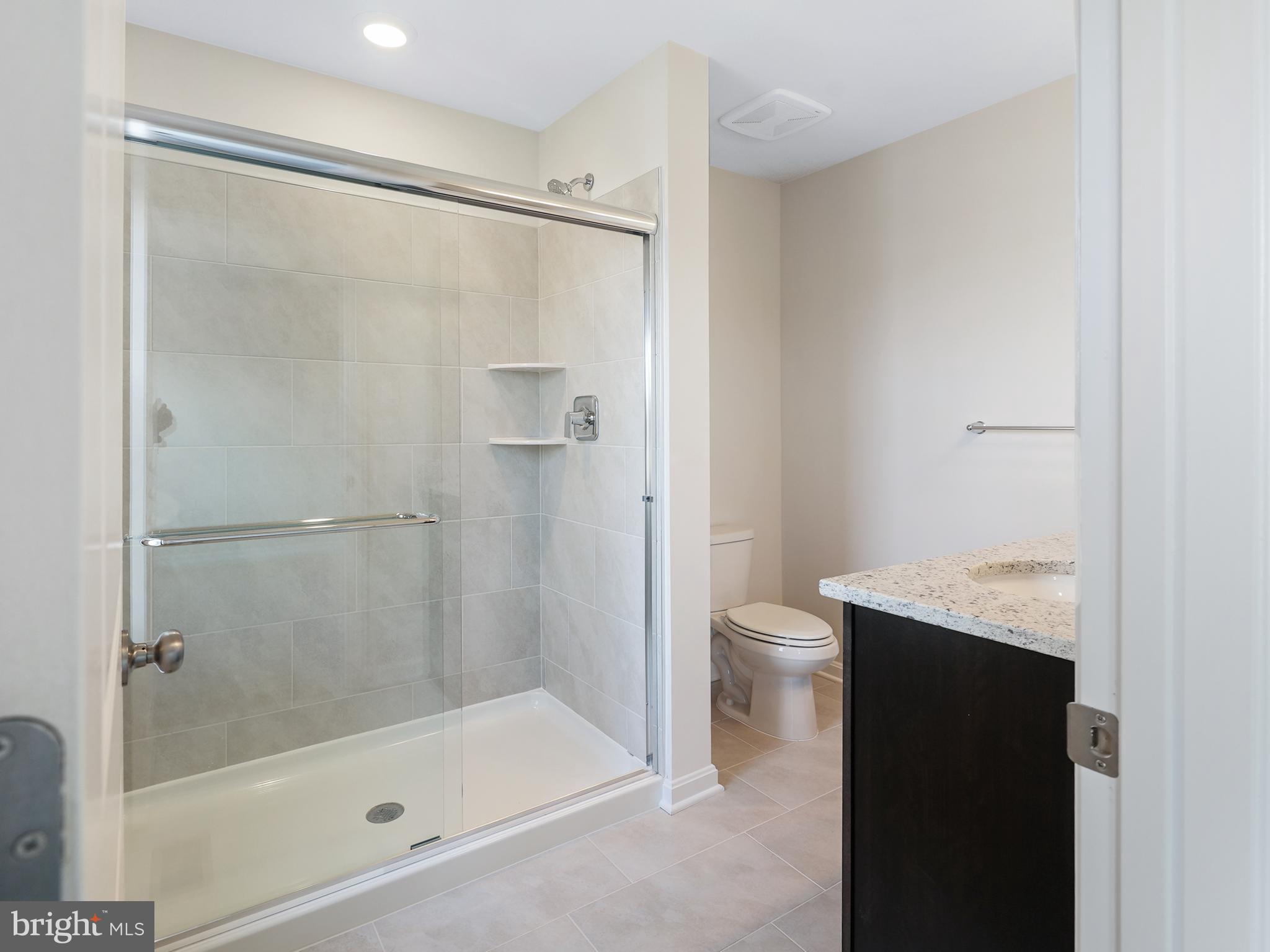 RENN QUARTER - Residential Lease