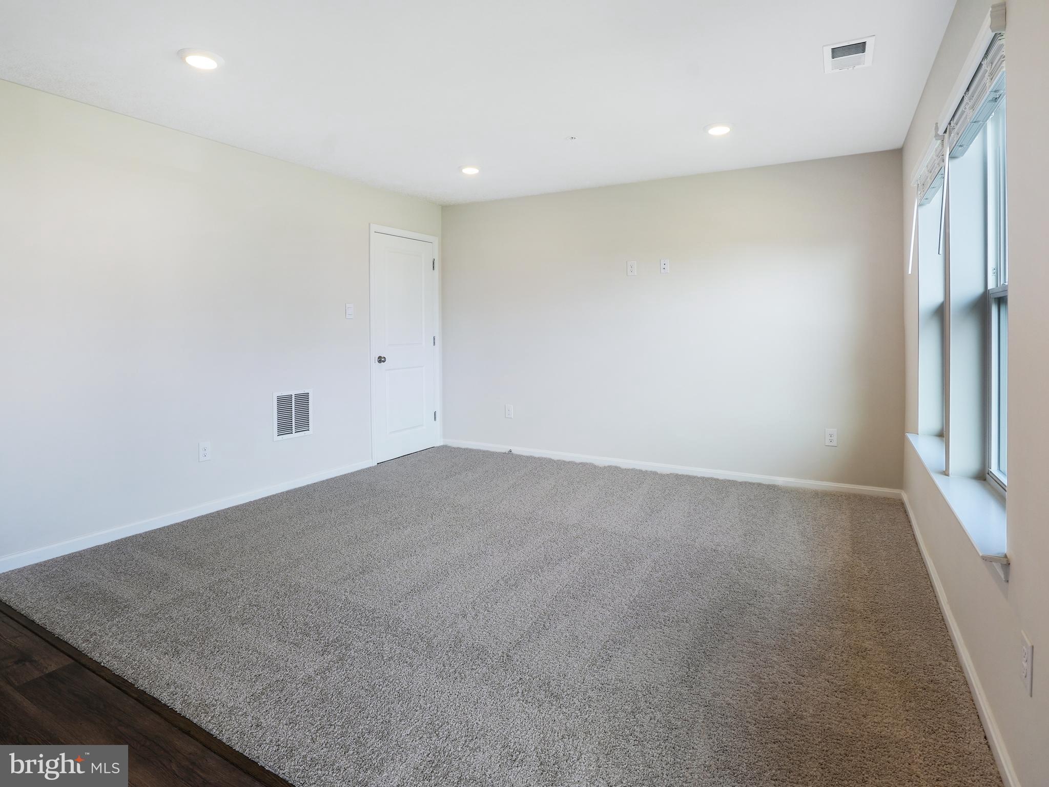 RENN QUARTER - Residential Lease