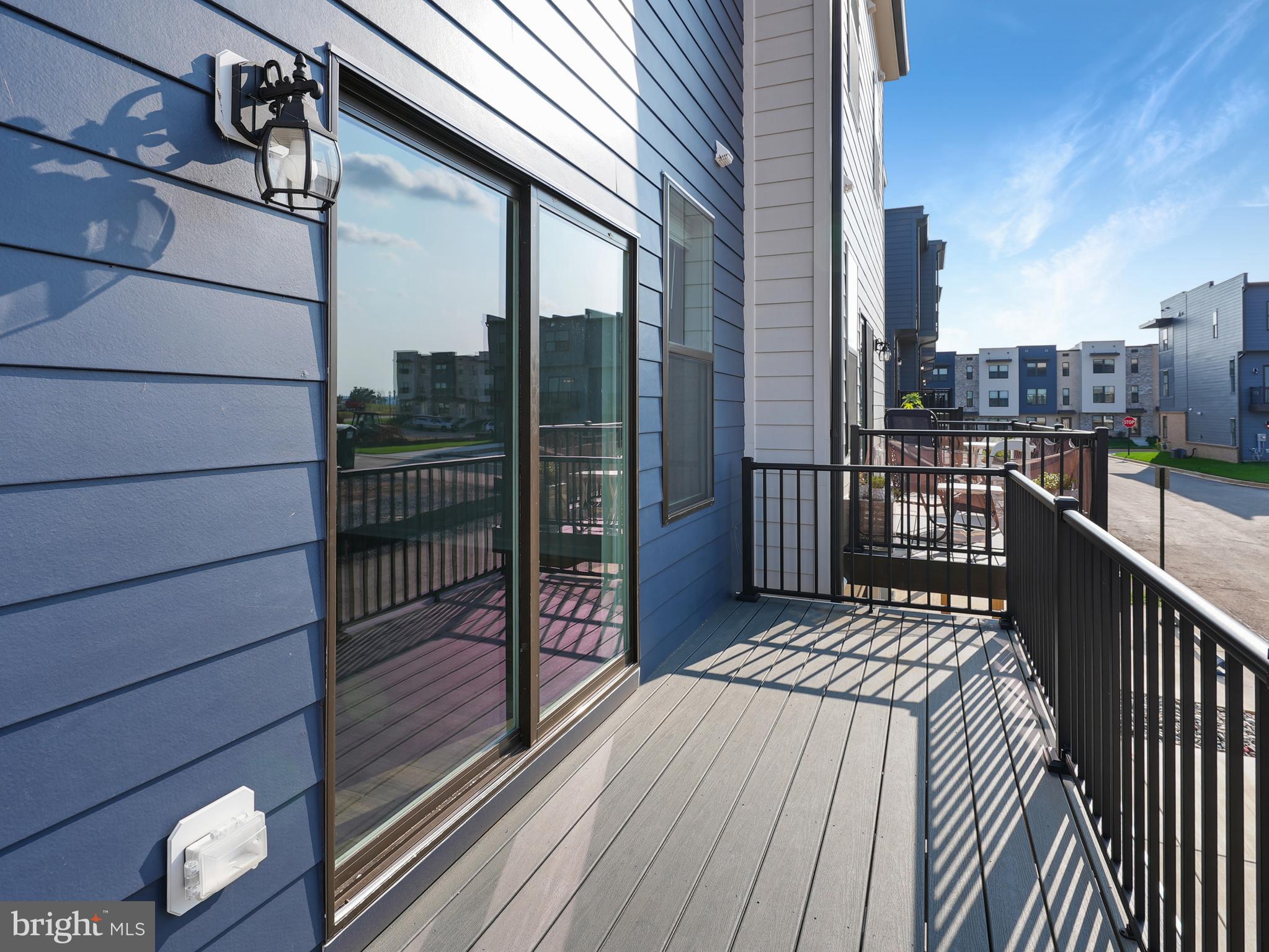 RENN QUARTER - Residential Lease