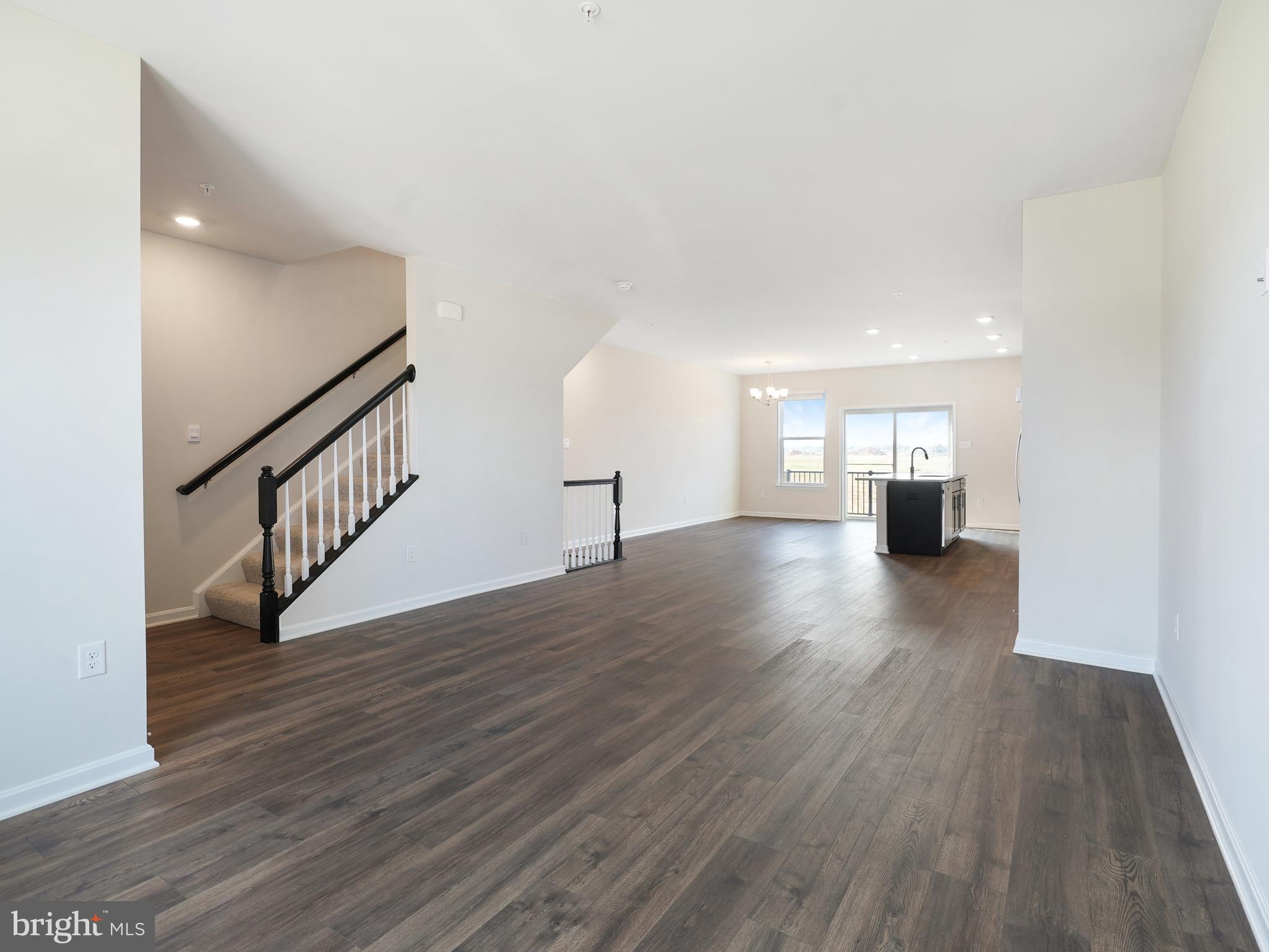 RENN QUARTER - Residential Lease