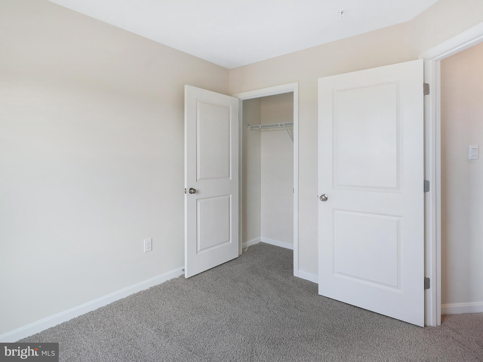 RENN QUARTER - Residential Lease