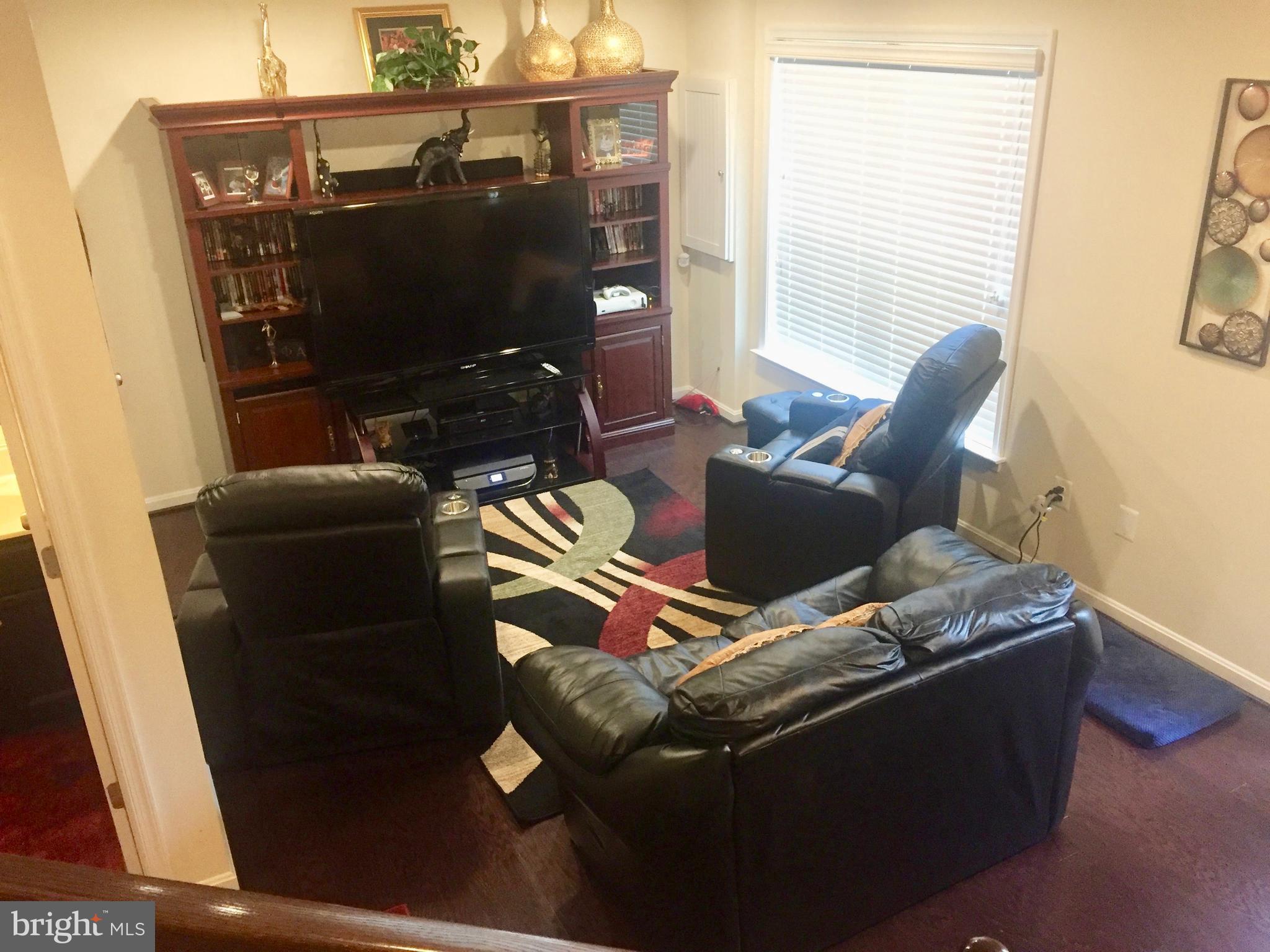 WOODMORE TOWNE CENTRE - Residential