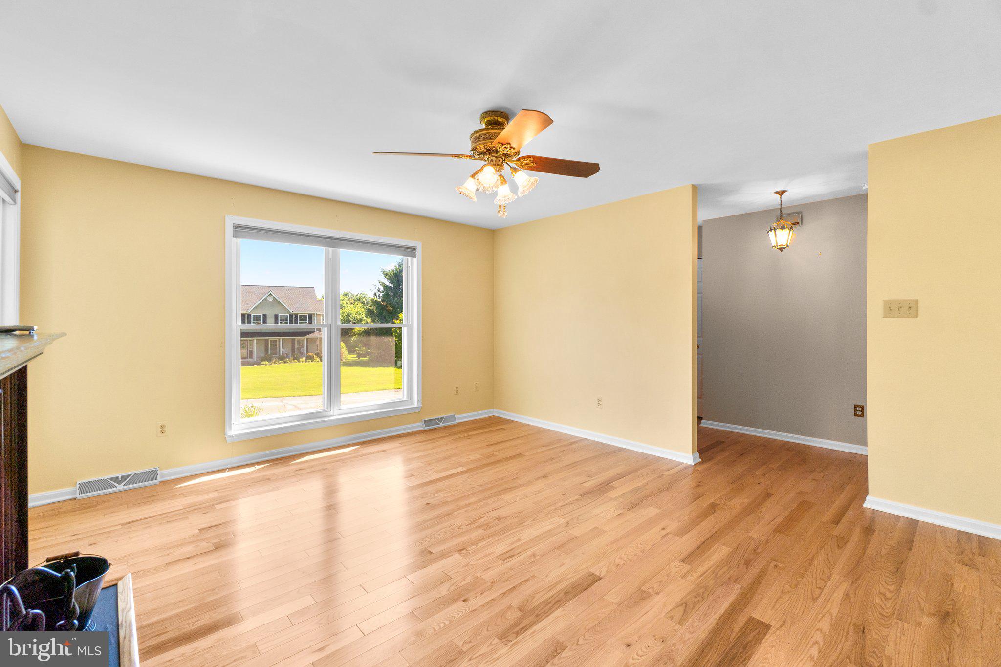 AUTUMN RIDGE - Residential