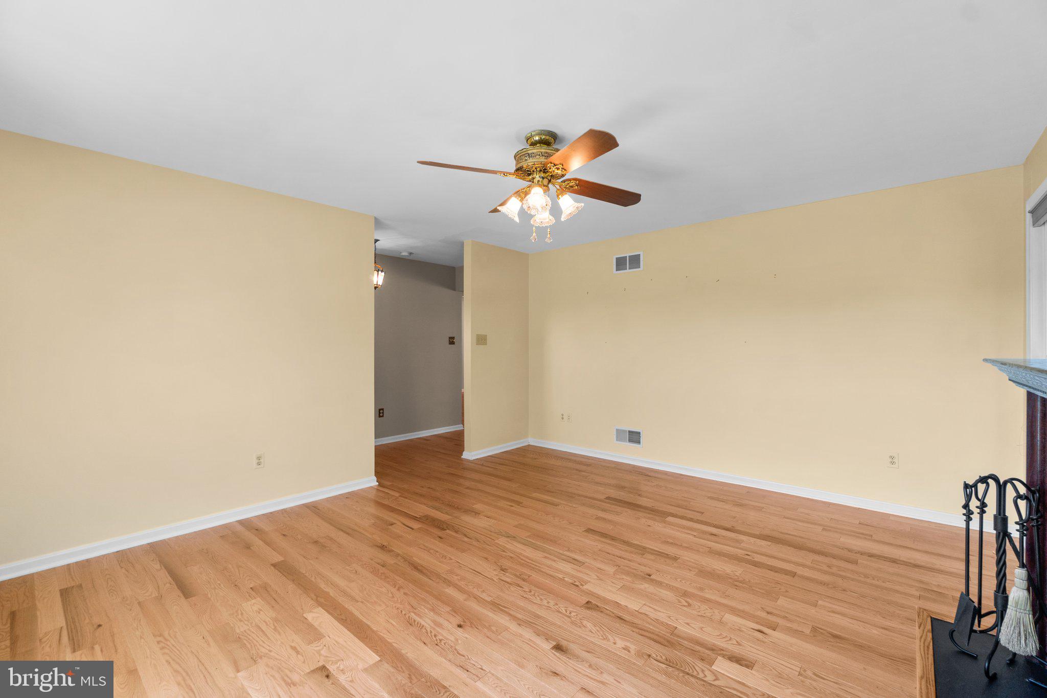 AUTUMN RIDGE - Residential