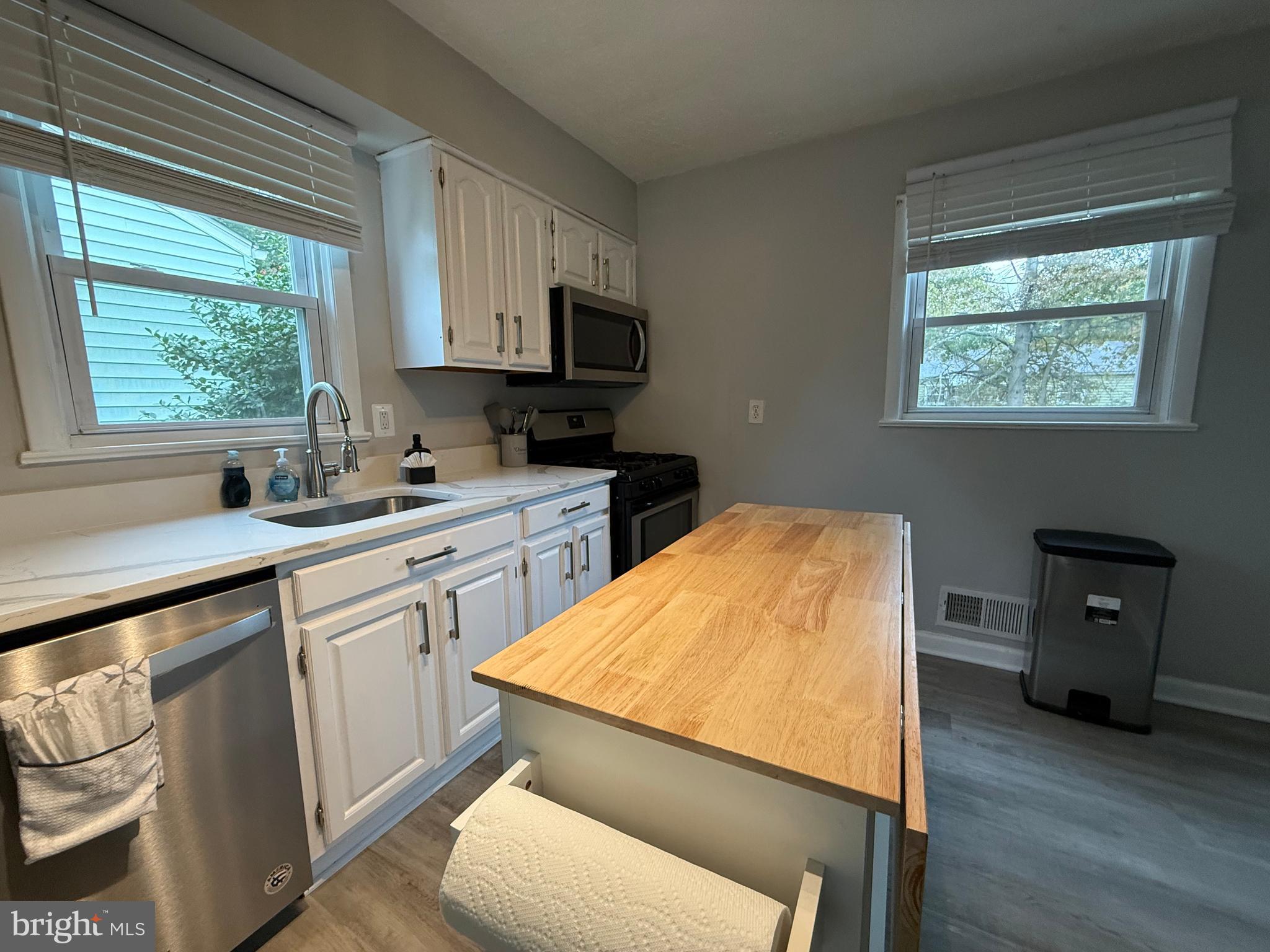 COLUMBIA PARK - Residential Lease