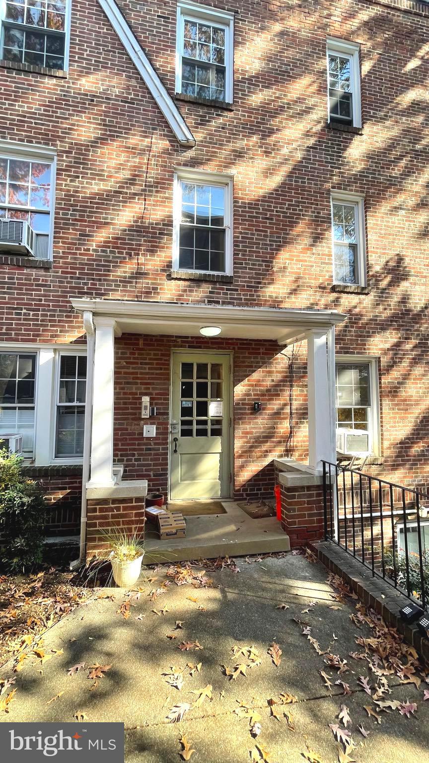 721 ERIE AVENUE 721-2