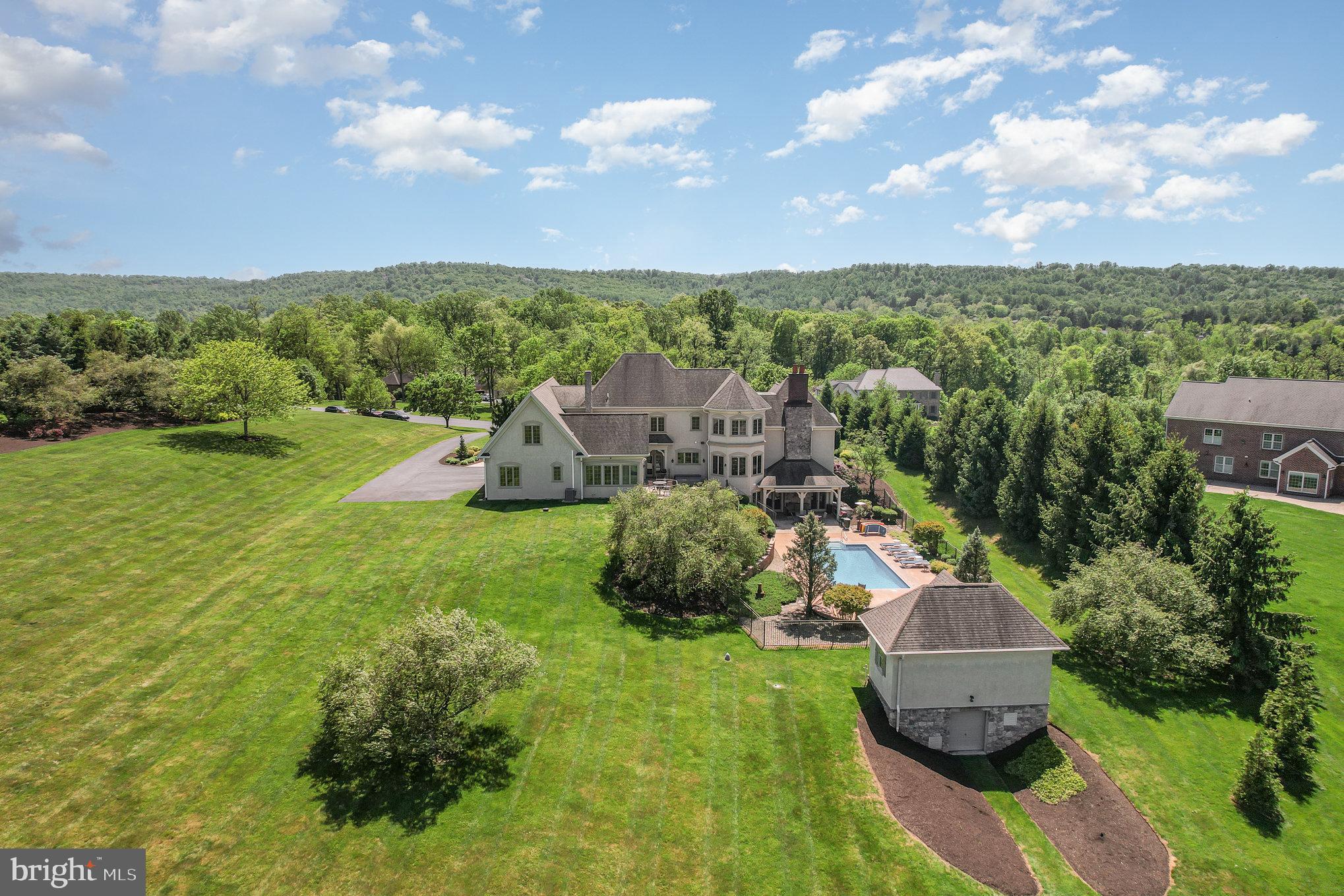 SOUTHRIDGE - Residential