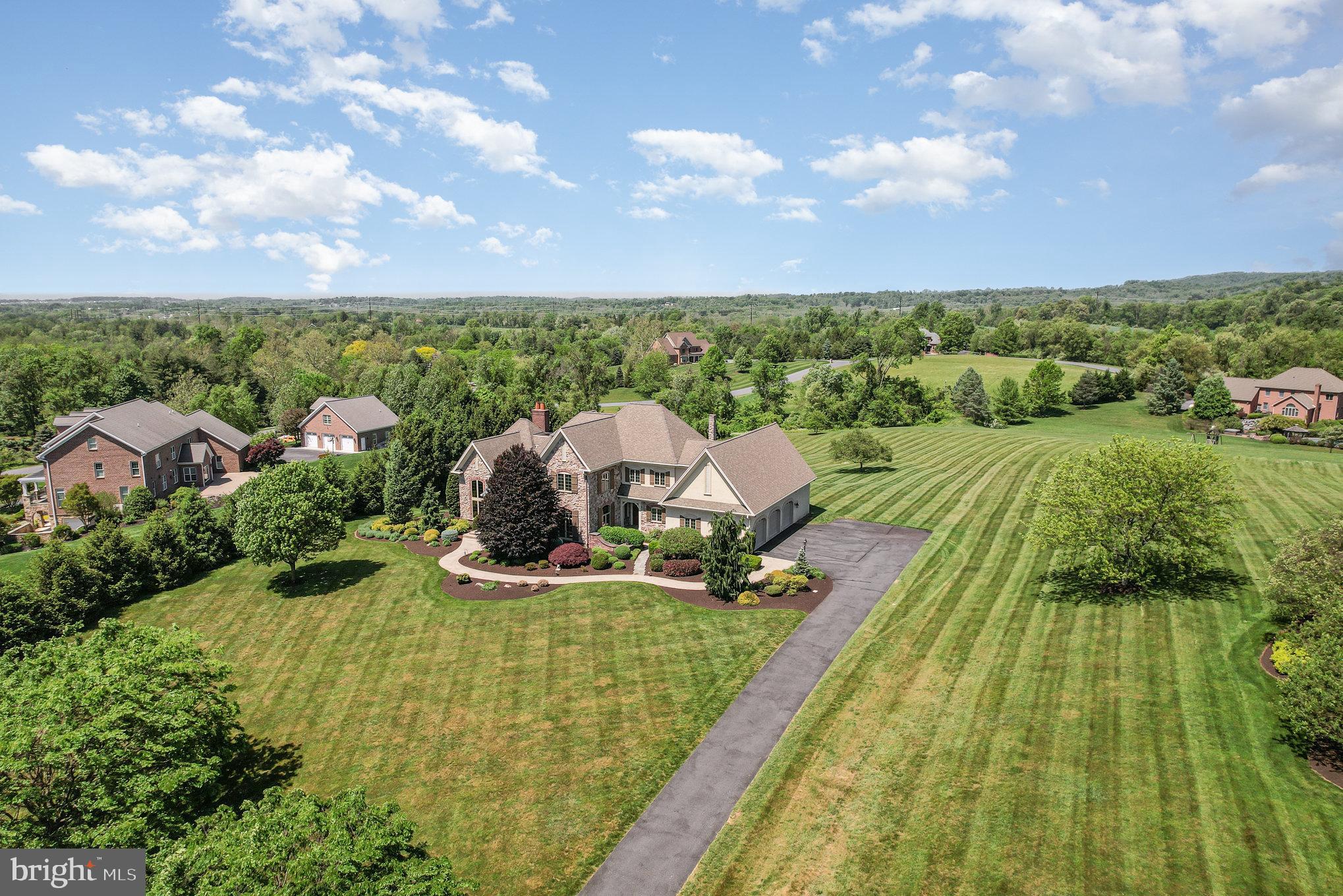 SOUTHRIDGE - Residential