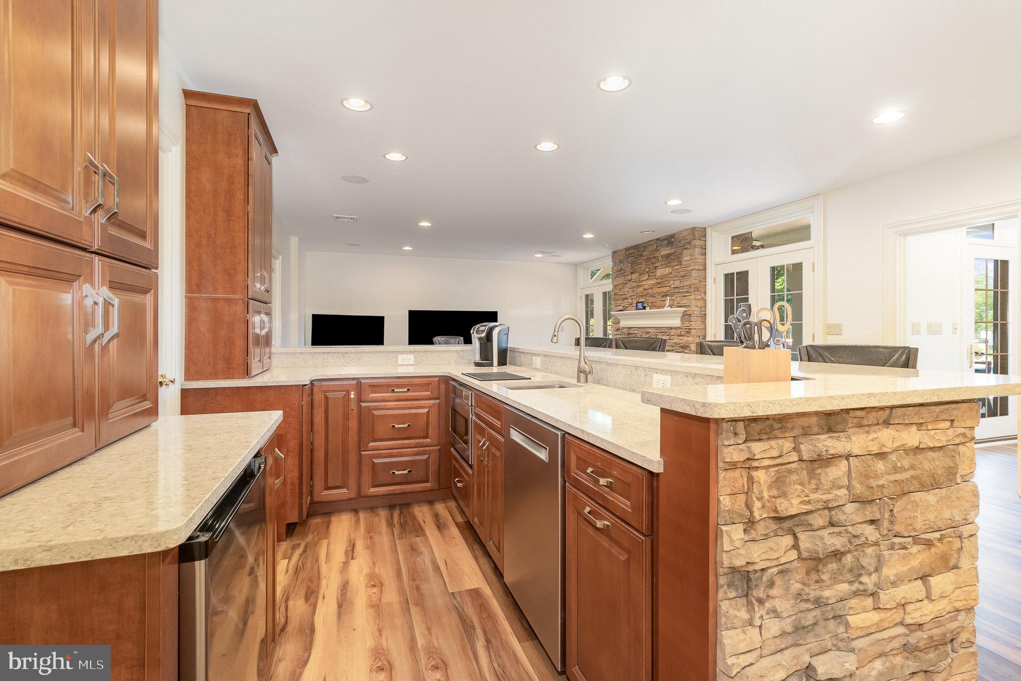 SOUTHRIDGE - Residential