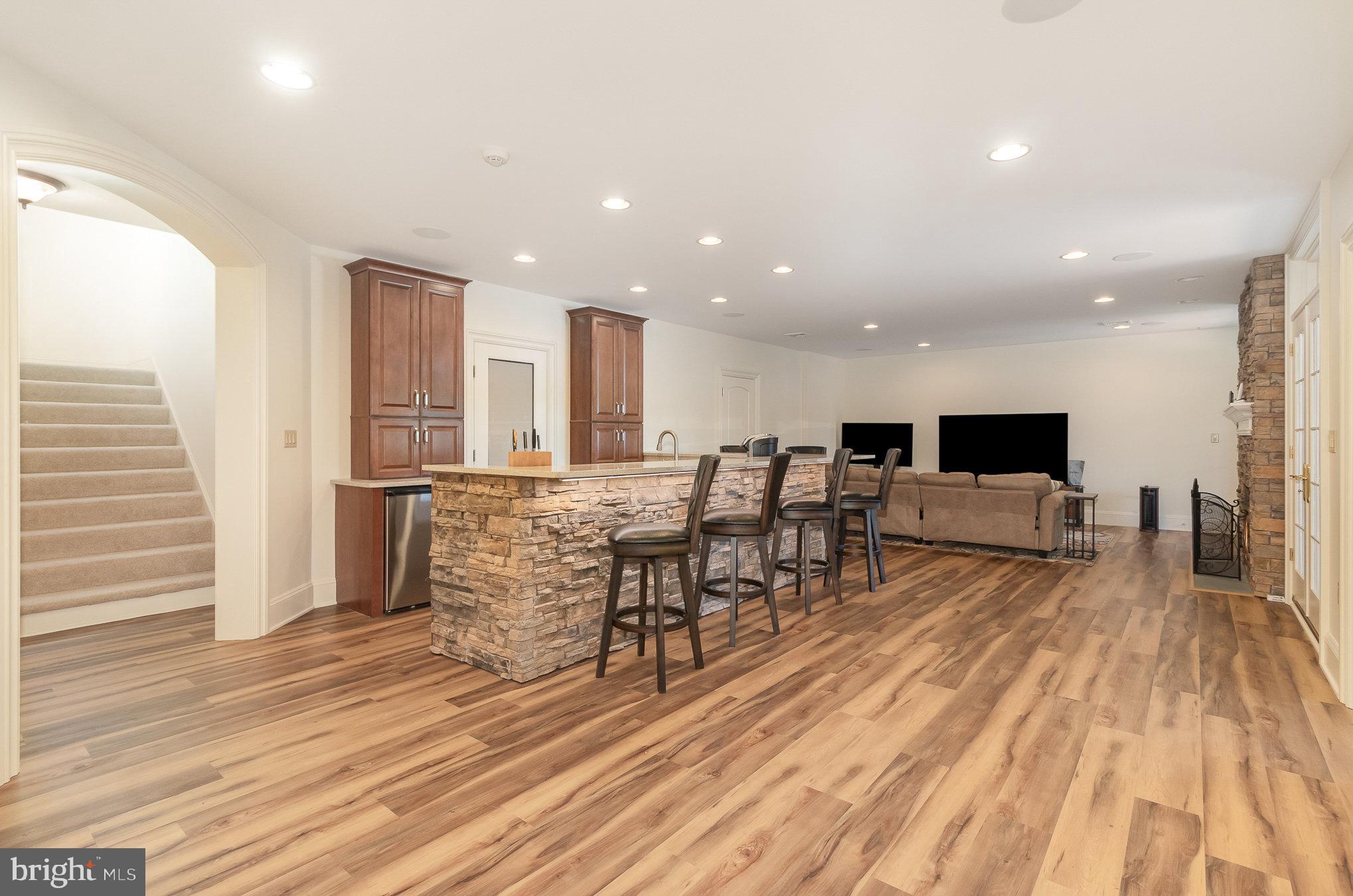 SOUTHRIDGE - Residential