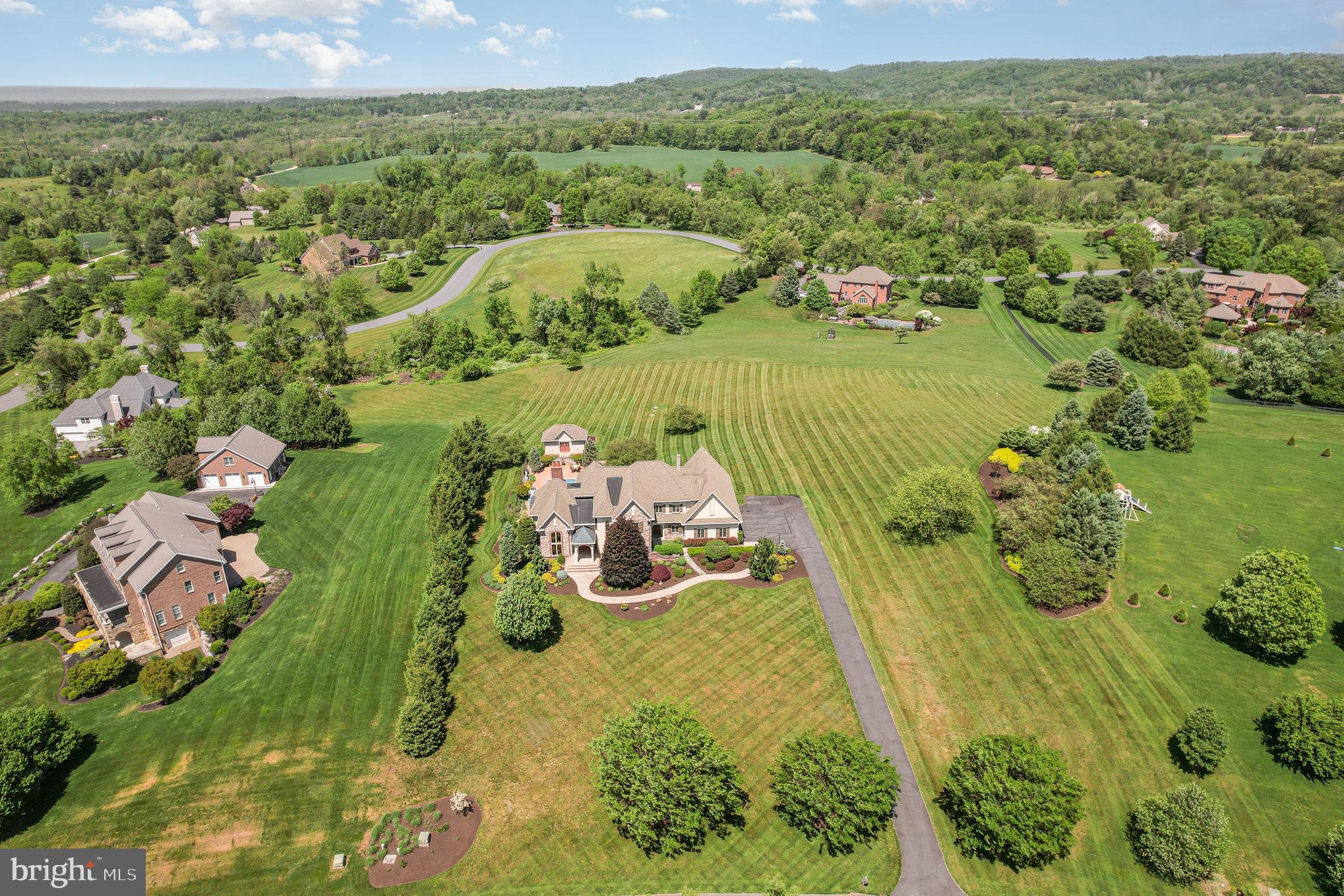 SOUTHRIDGE - Residential