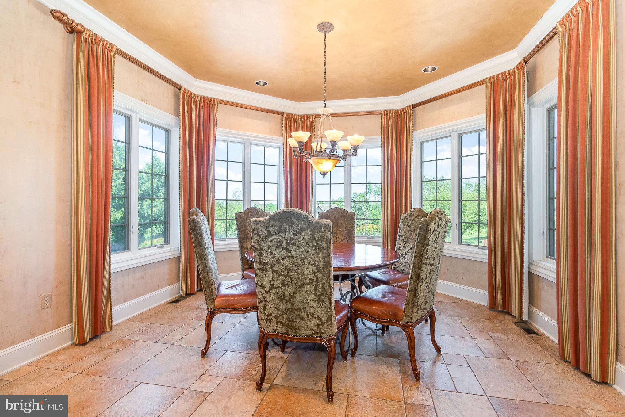 SOUTHRIDGE - Residential