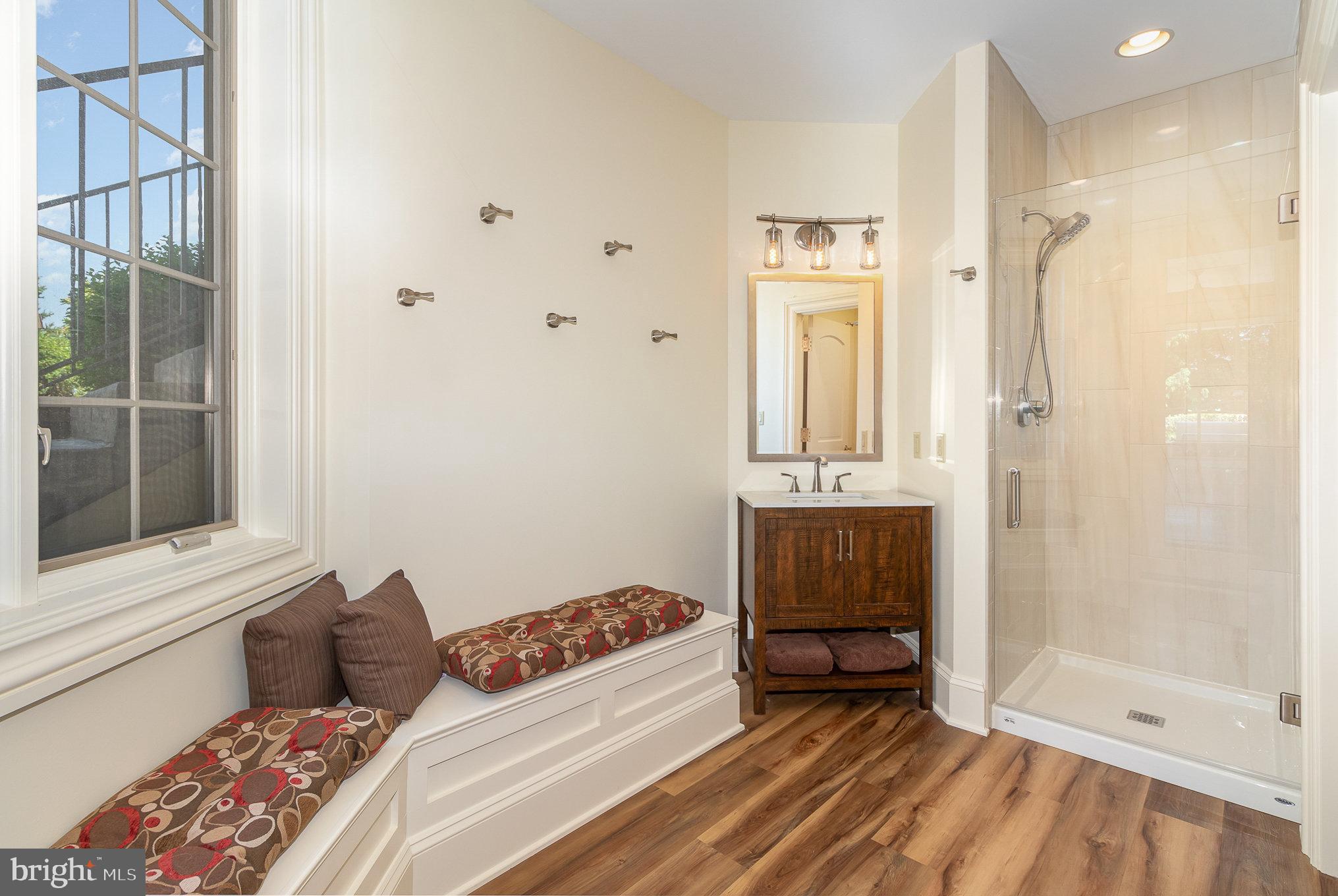 SOUTHRIDGE - Residential