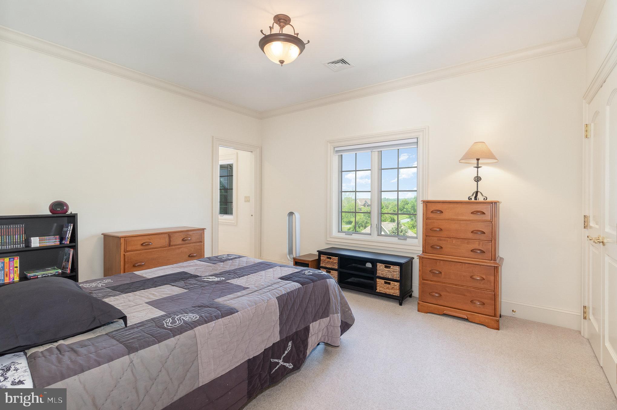 SOUTHRIDGE - Residential