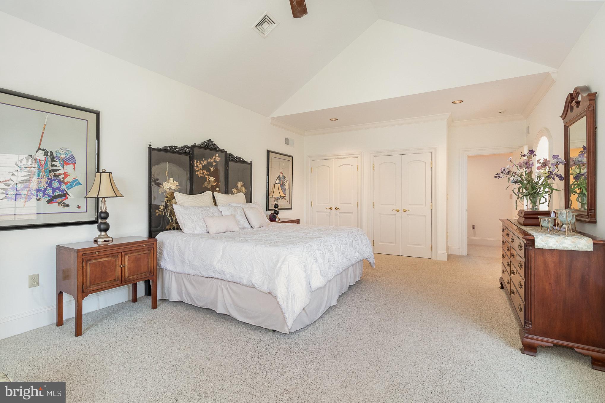 SOUTHRIDGE - Residential