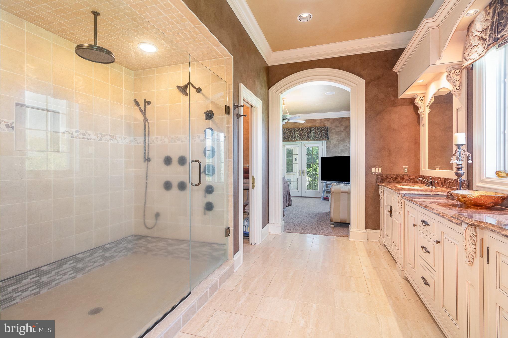 SOUTHRIDGE - Residential