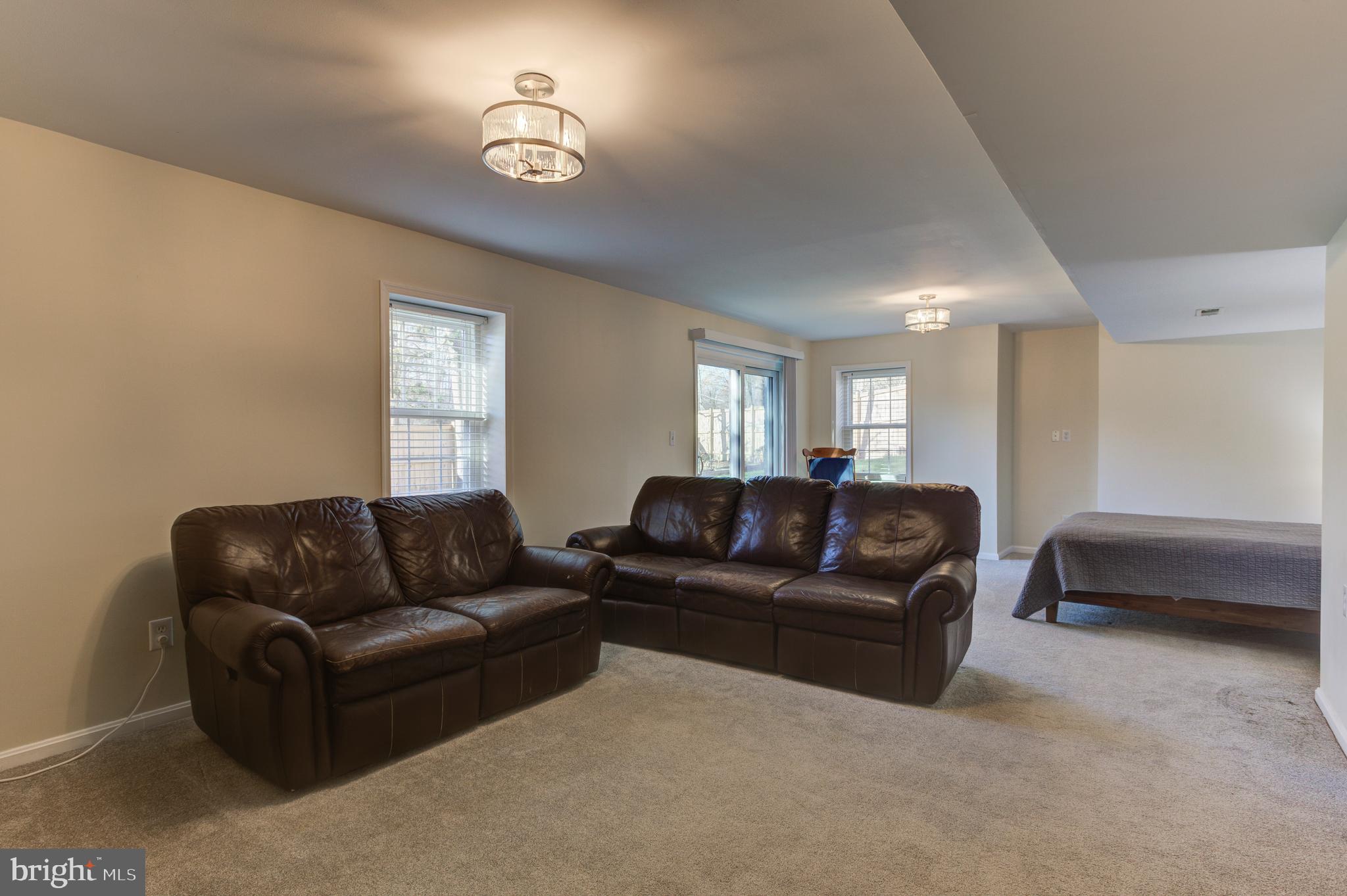 FOXBOROUGH - Residential