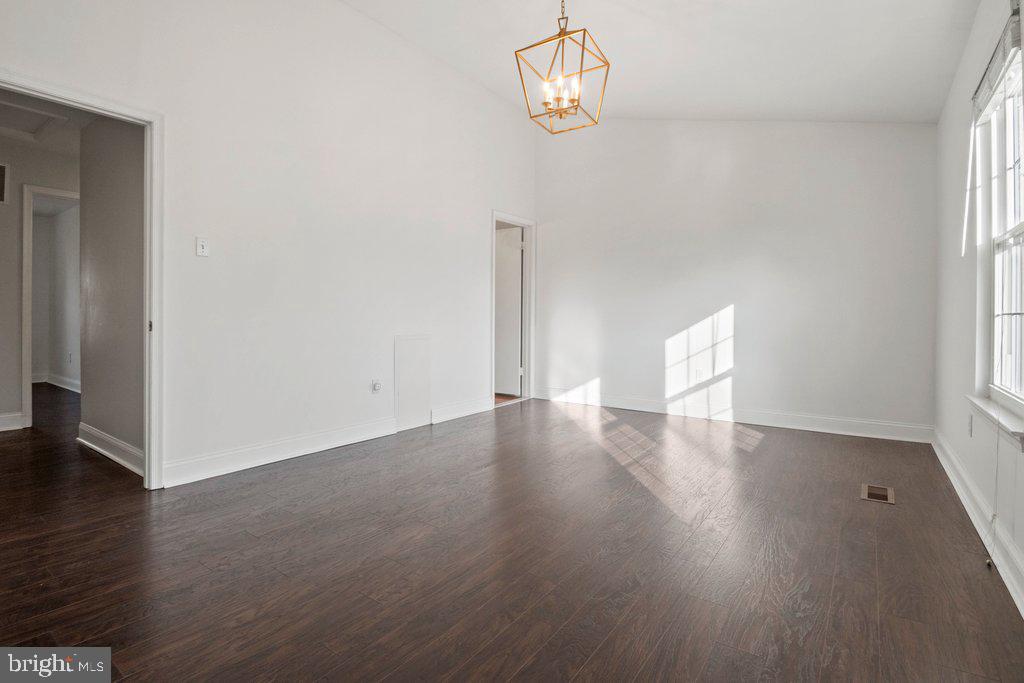 VILLAGE OF KINGS CONTRIVANCE - Residential