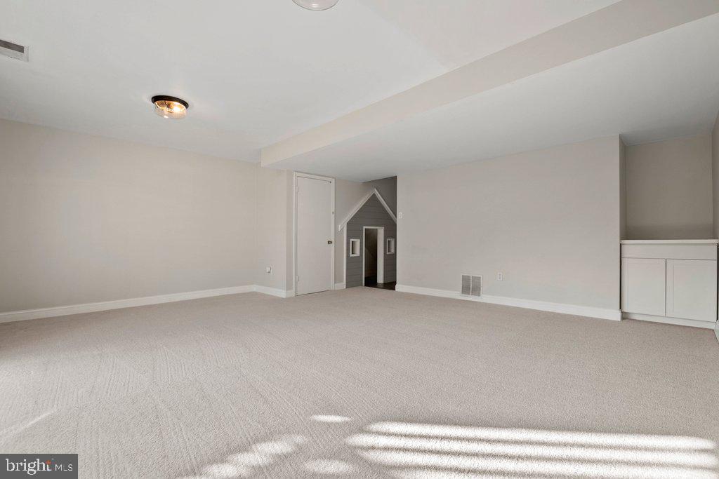 VILLAGE OF KINGS CONTRIVANCE - Residential