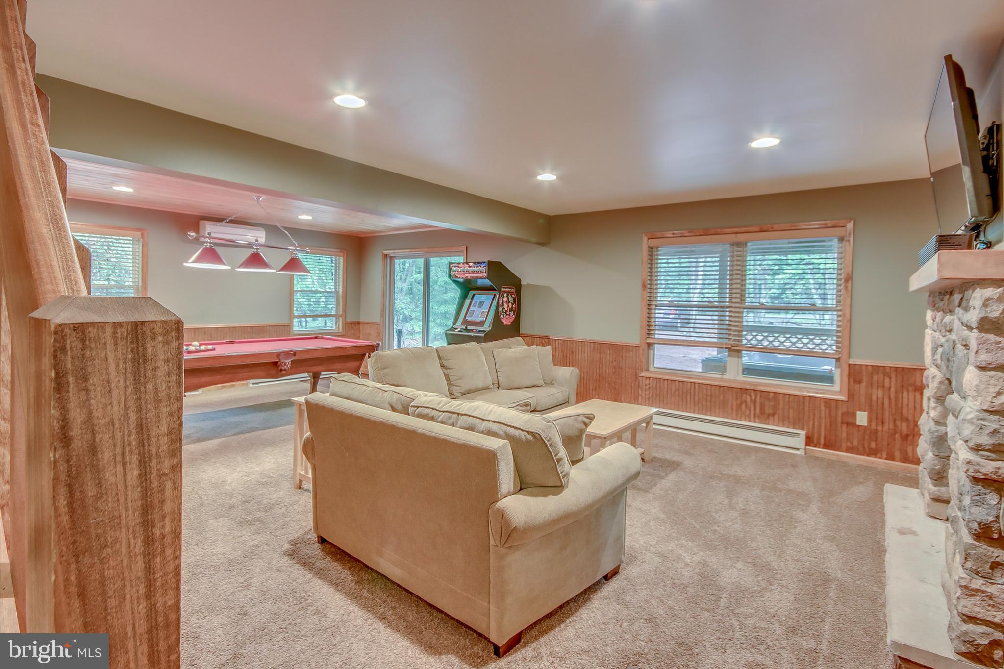 LAKE HARMONY ESTATES - Residential