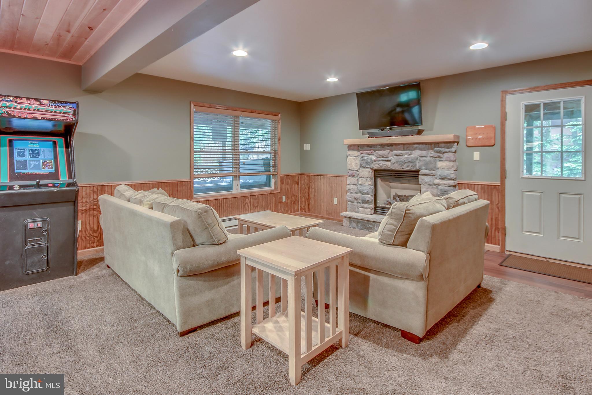LAKE HARMONY ESTATES - Residential